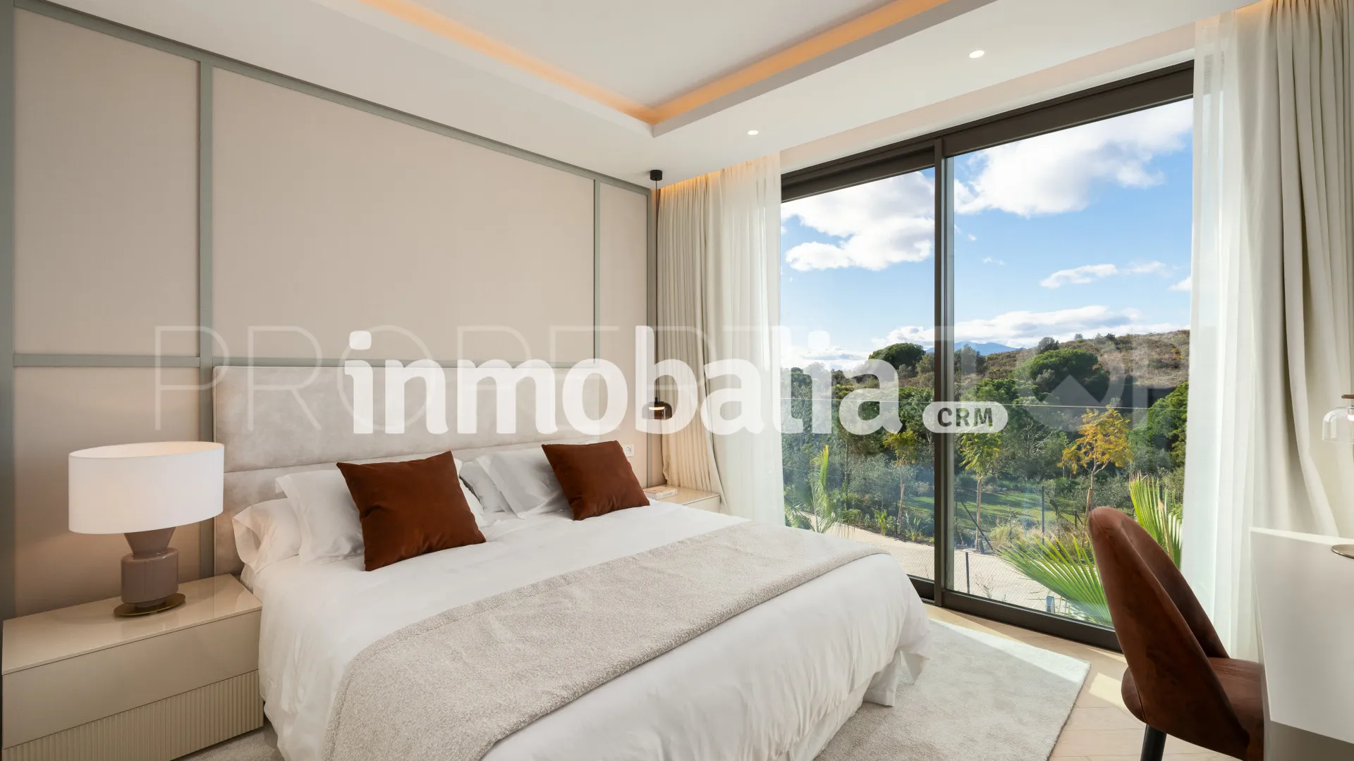 Se vende villa de 5 dormitorios en Marbella Hill Club