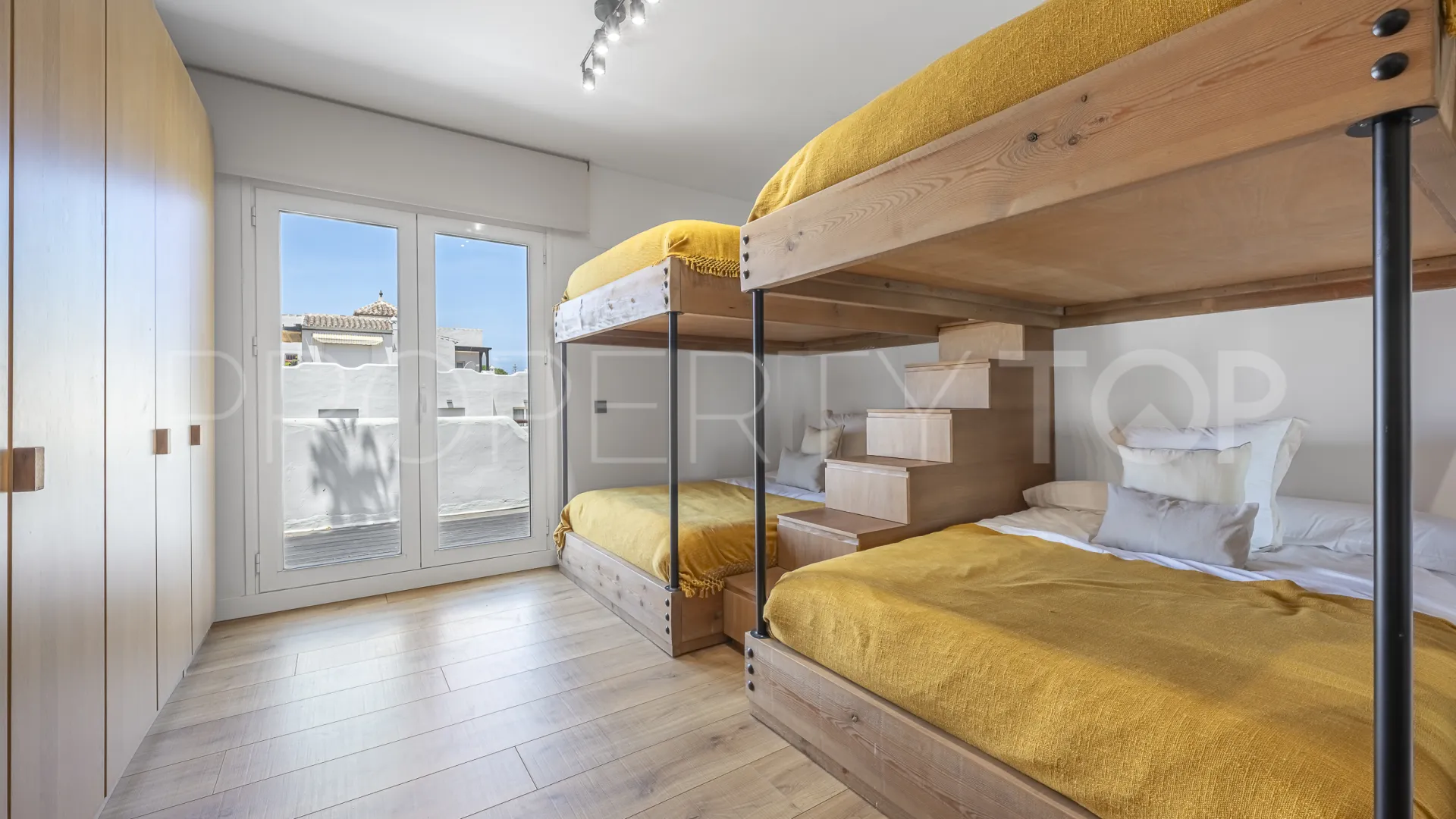 For sale duplex penthouse in Jardines de Sierra Blanca