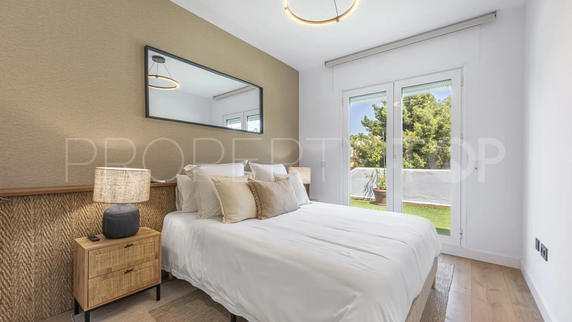 For sale duplex penthouse in Jardines de Sierra Blanca