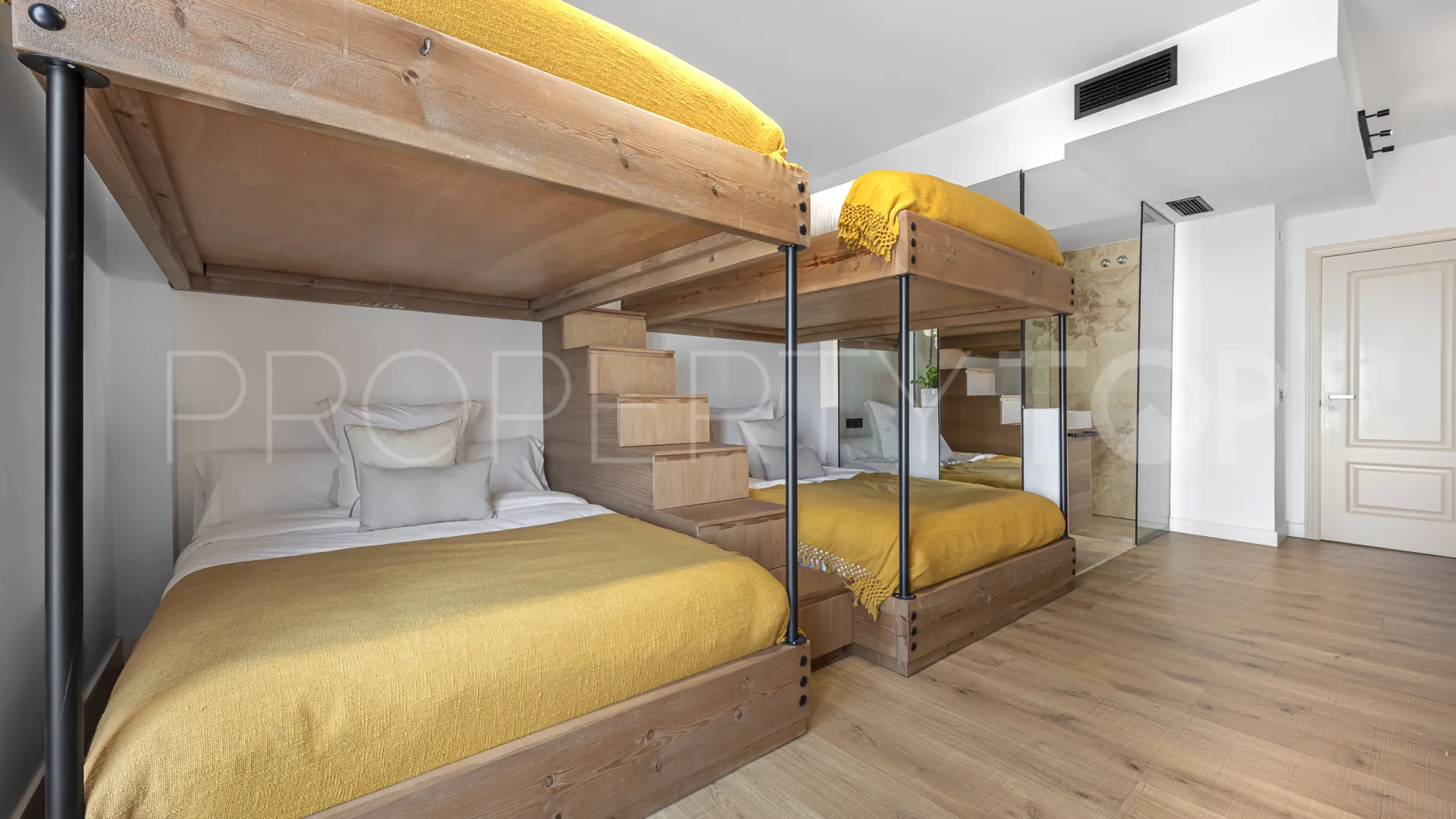 For sale duplex penthouse in Jardines de Sierra Blanca