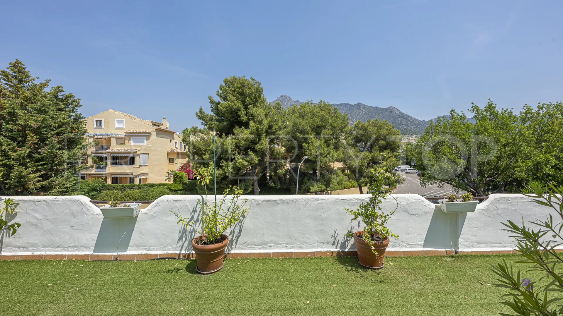 For sale duplex penthouse in Jardines de Sierra Blanca