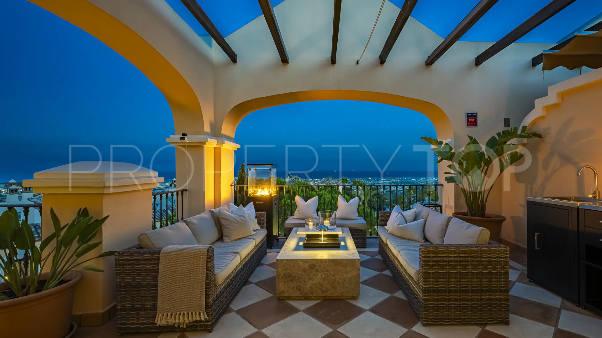La Quinta 3 bedrooms penthouse for sale