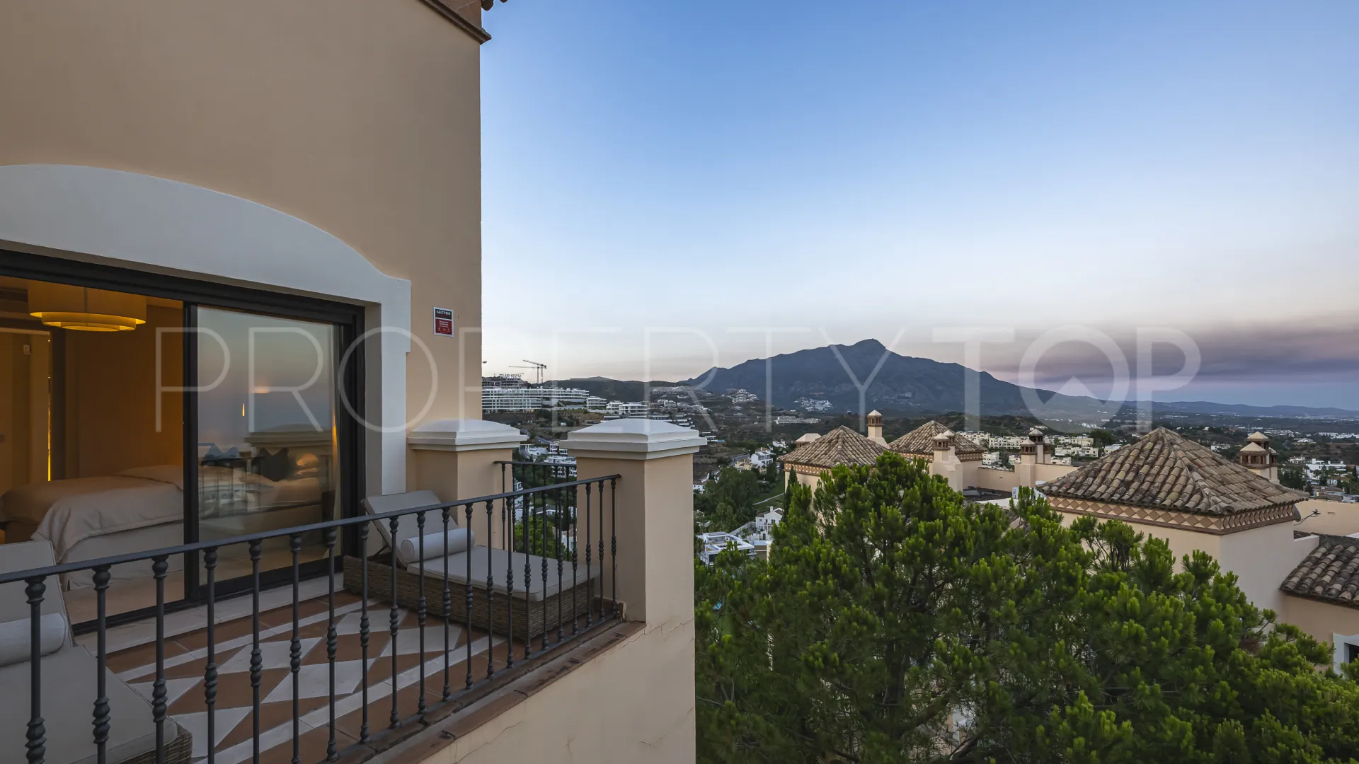 La Quinta 3 bedrooms penthouse for sale
