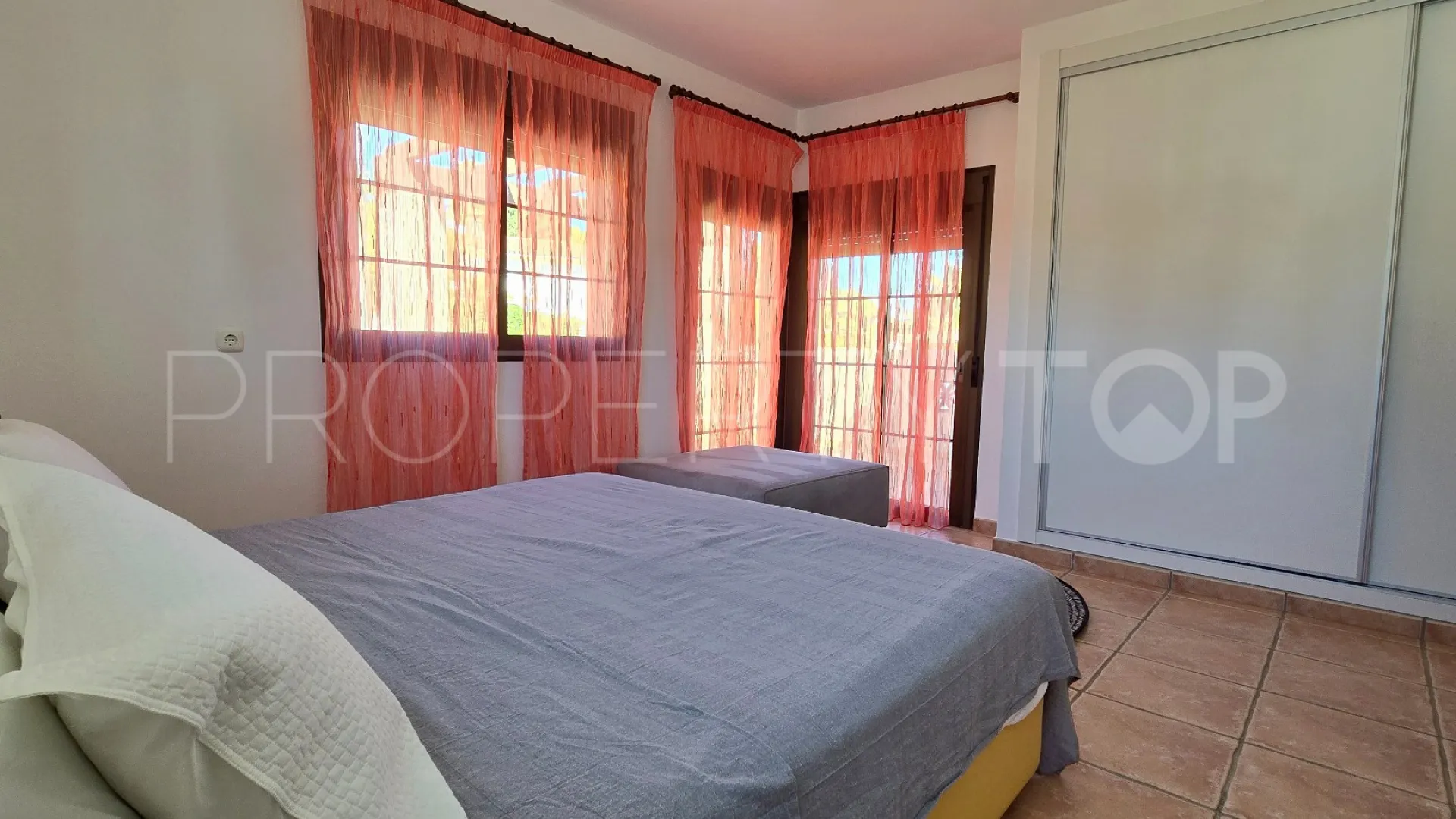 Palacio de Congresos 5 bedrooms house for sale