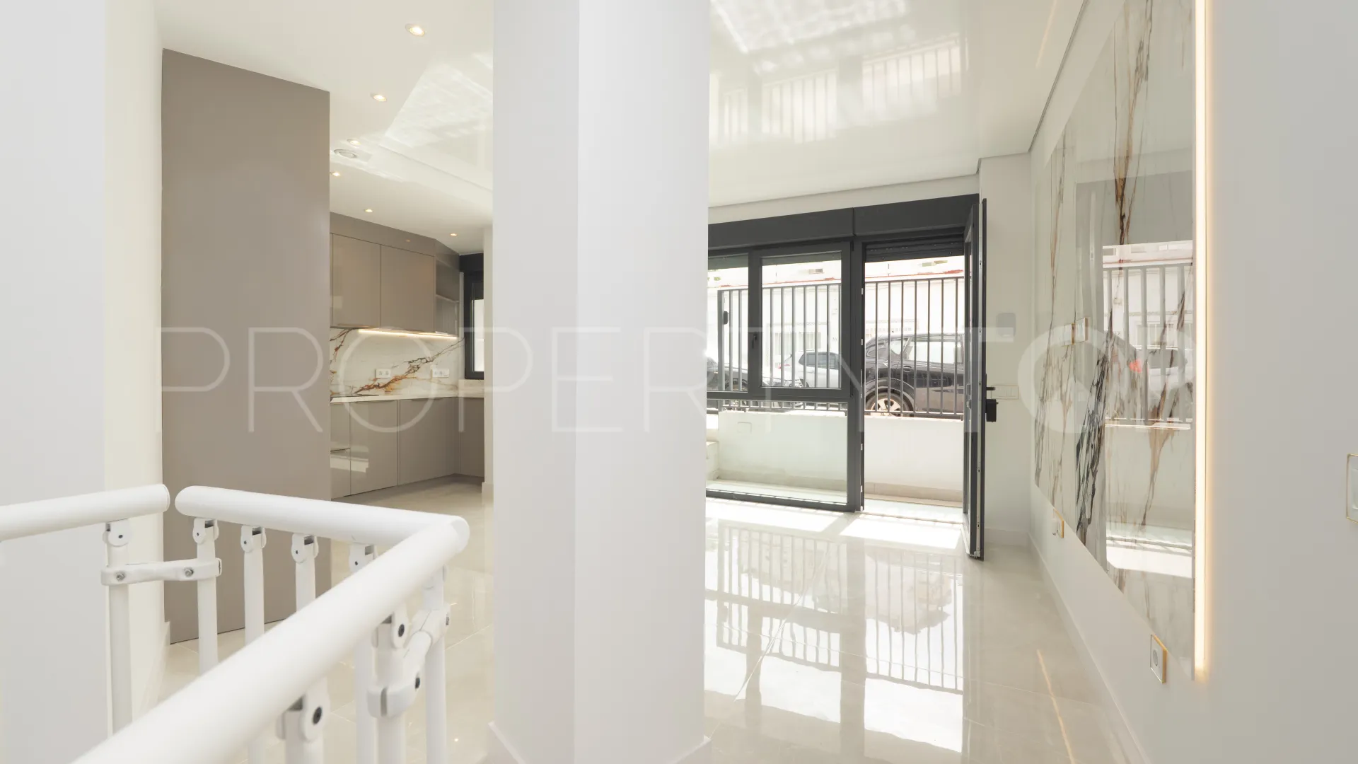 For sale ground floor duplex in La Carihuela