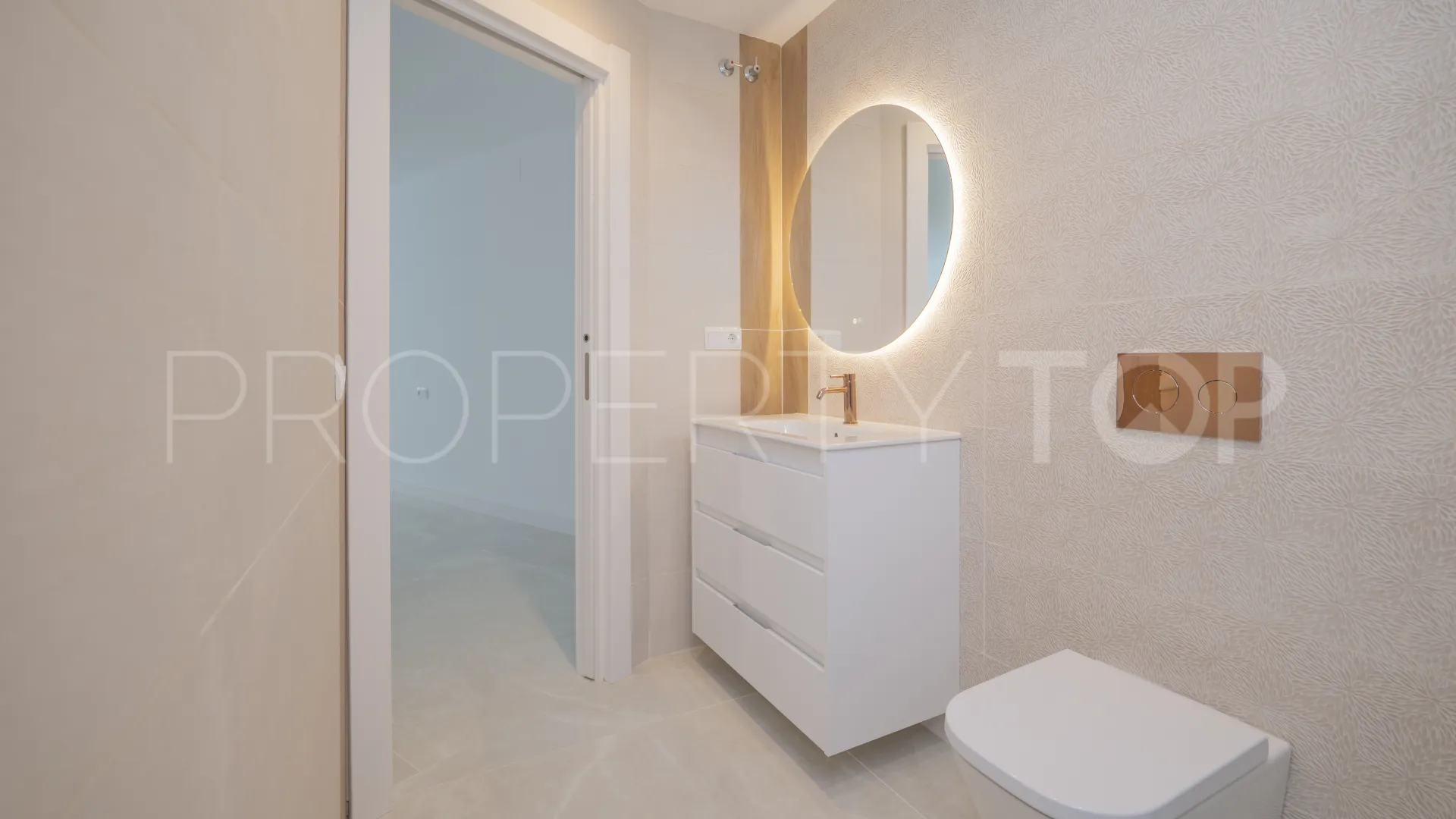 Duplex planta baja a la venta en La Carihuela