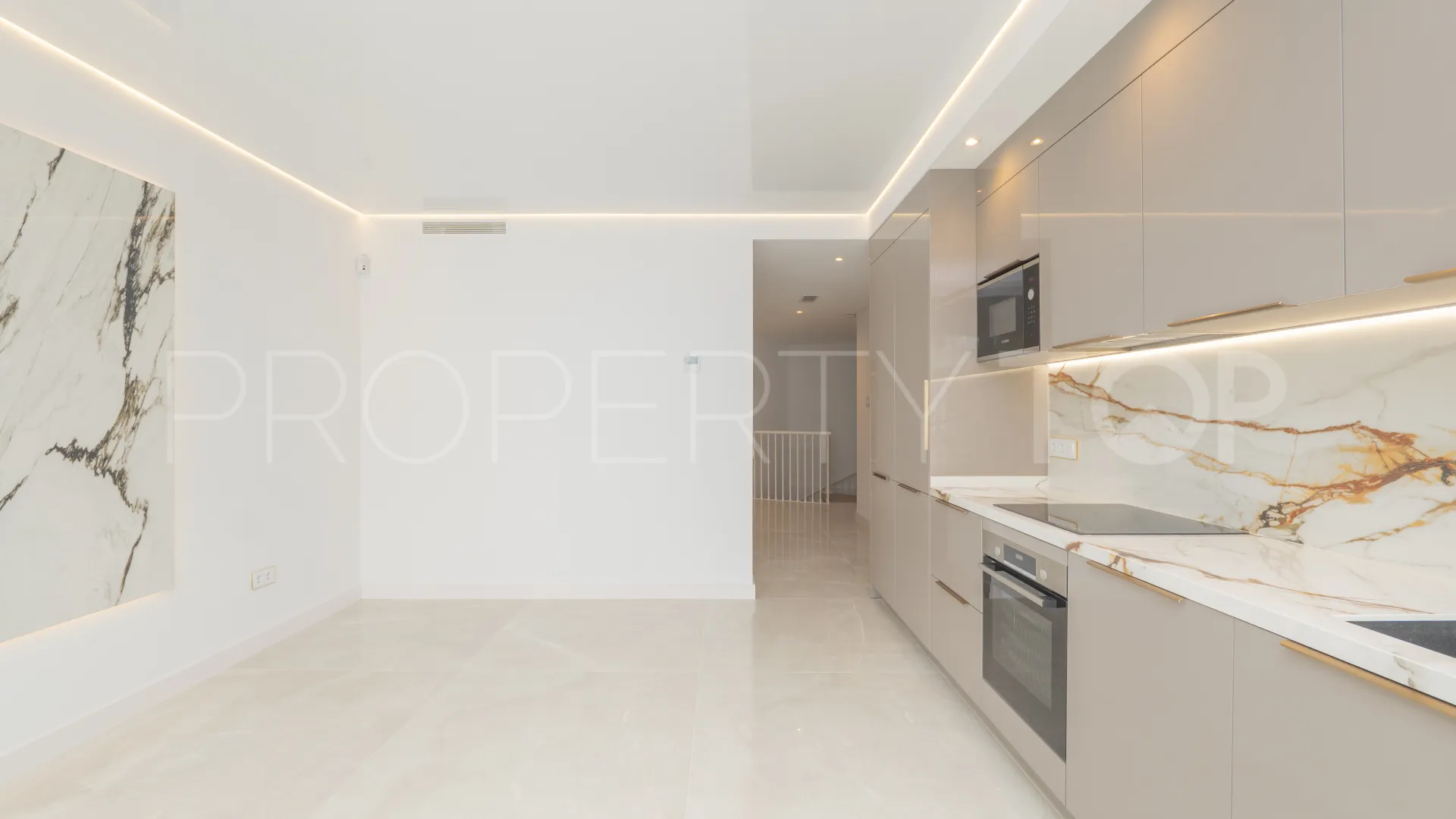 Duplex planta baja a la venta en La Carihuela