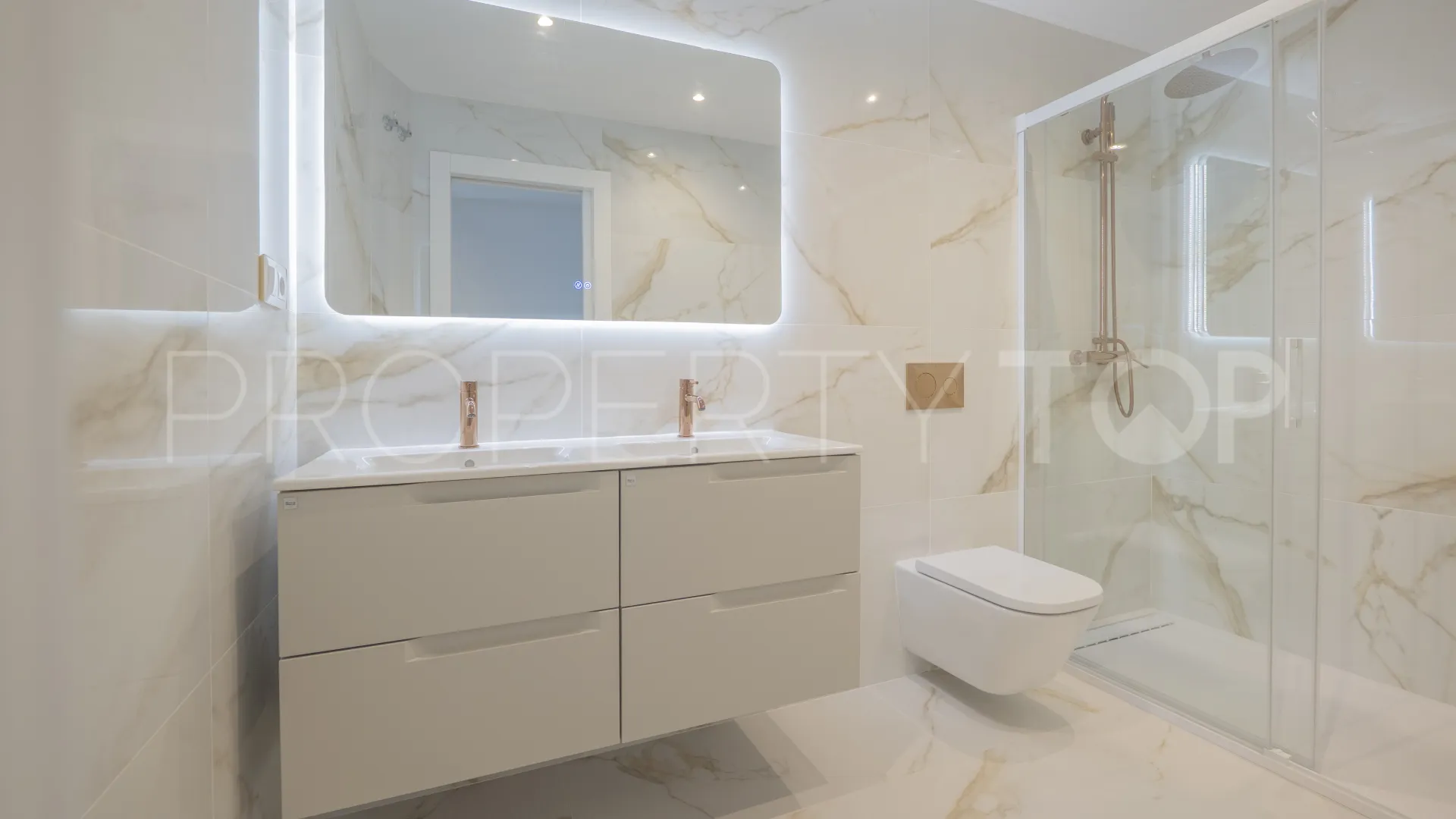 Duplex planta baja a la venta en La Carihuela