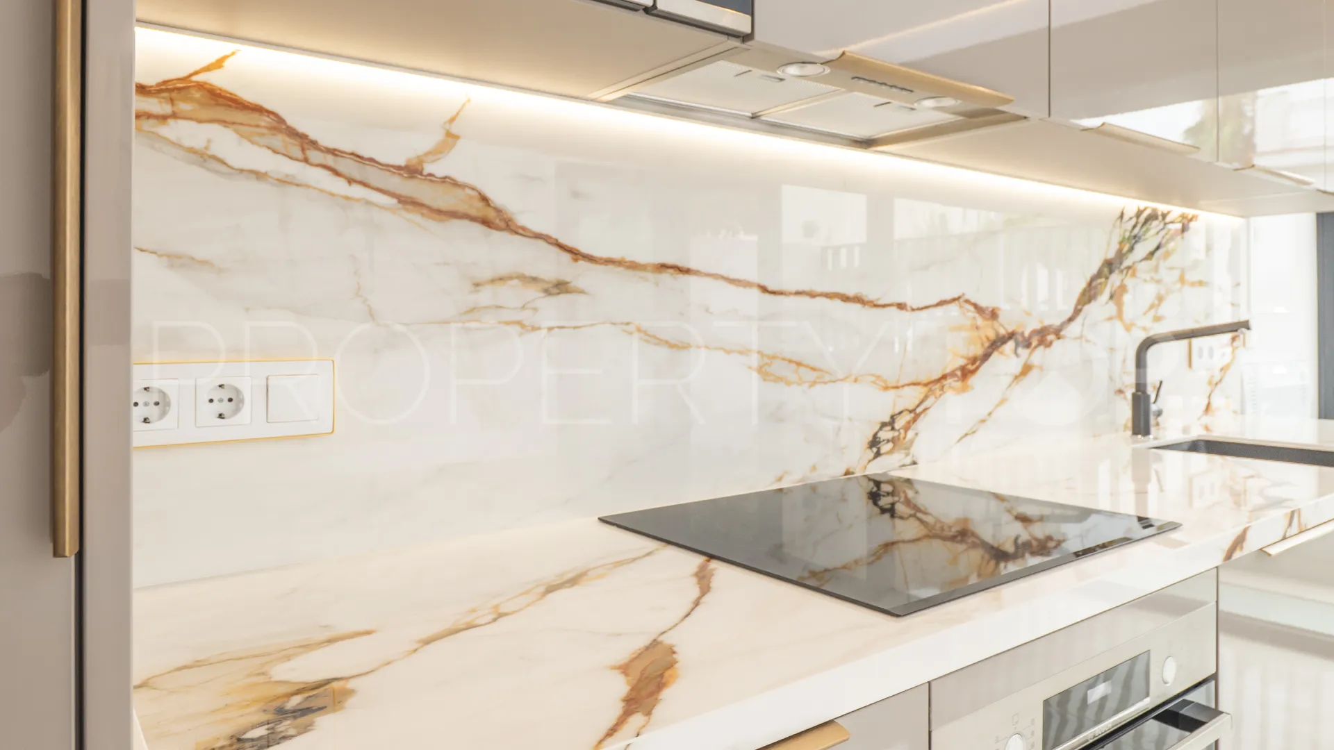 Duplex planta baja a la venta en La Carihuela