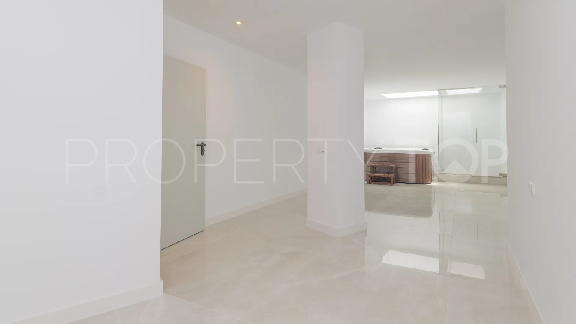 Duplex planta baja a la venta en La Carihuela