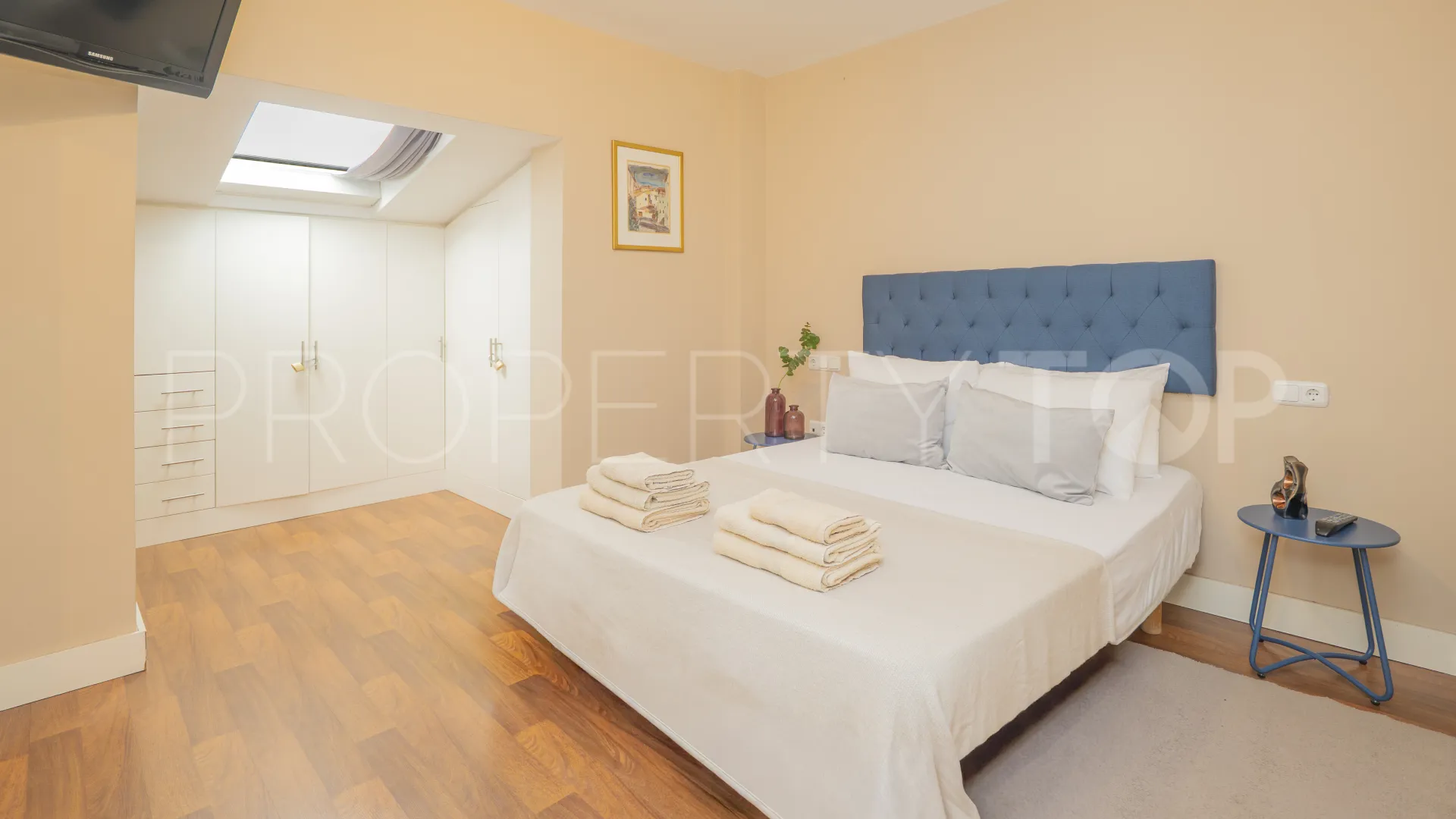 Ático en venta en La Carihuela con 2 dormitorios