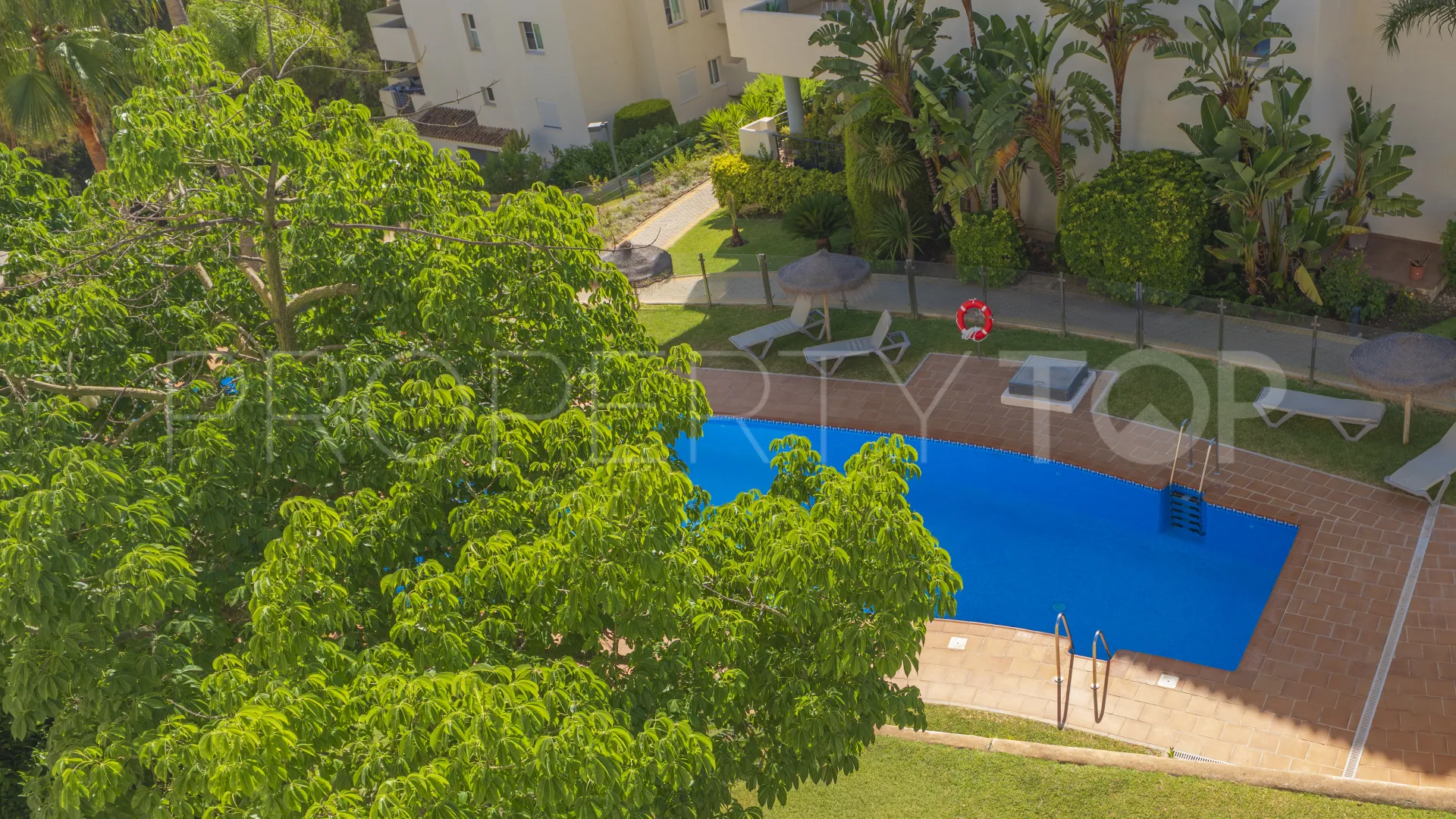 2 bedrooms apartment for sale in Elviria