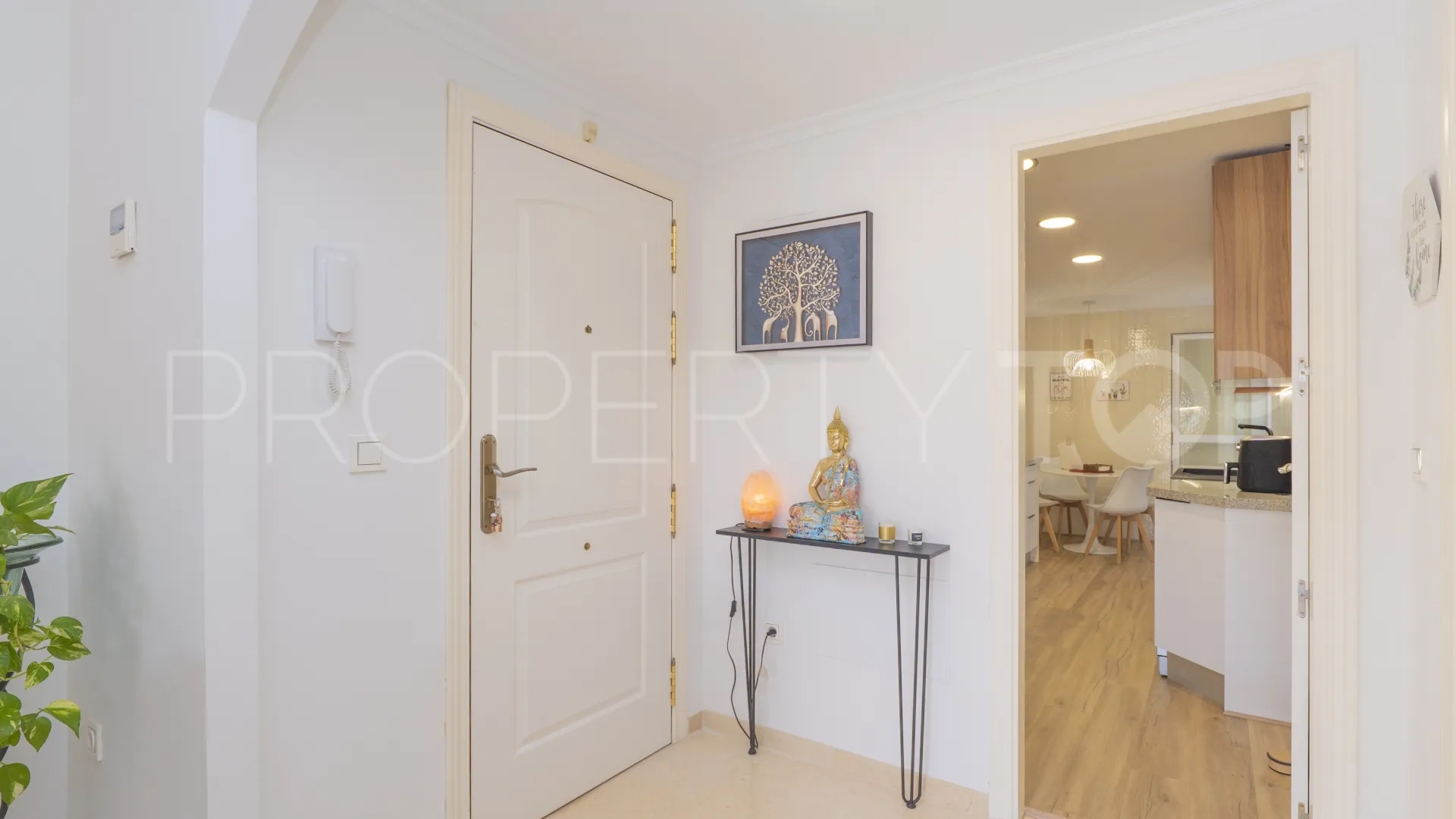 2 bedrooms apartment for sale in Elviria