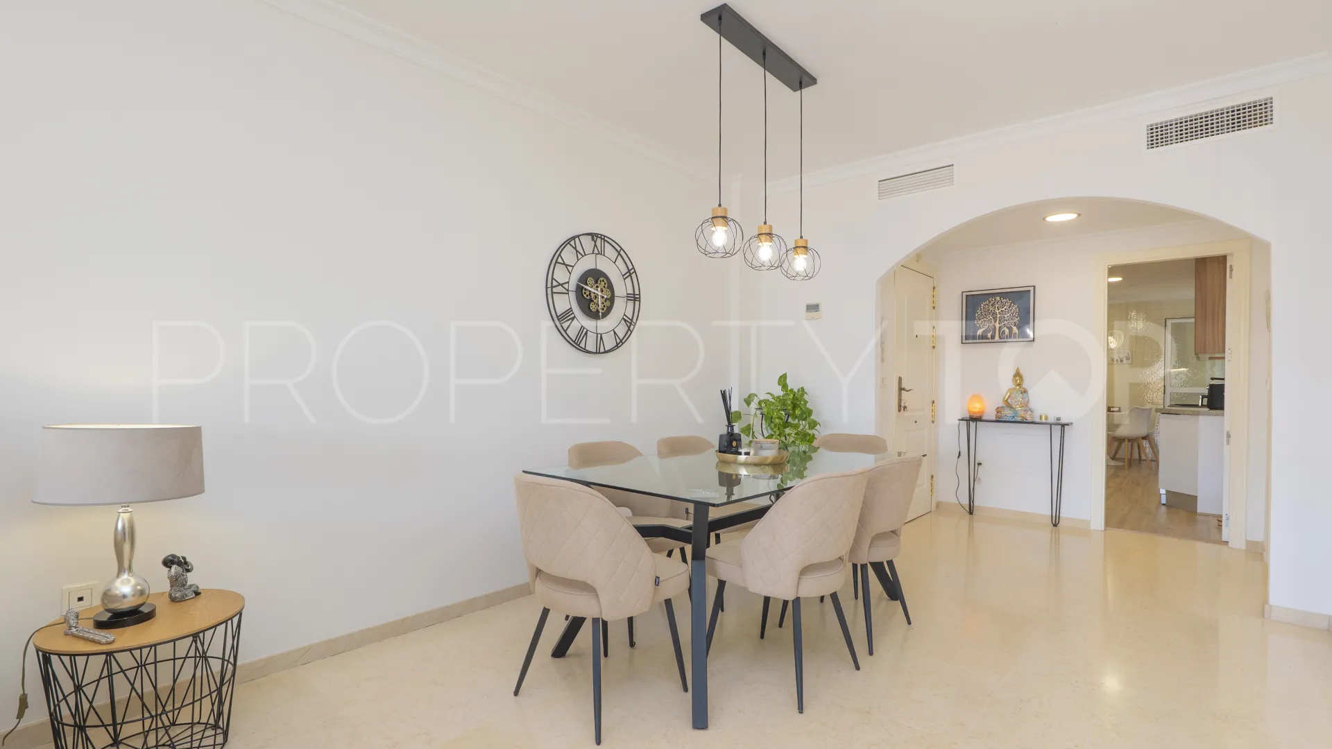 2 bedrooms apartment for sale in Elviria