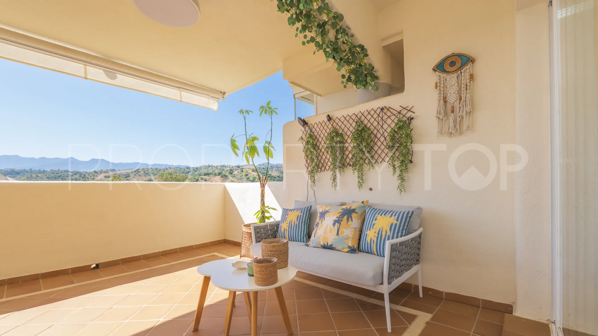 2 bedrooms apartment for sale in Elviria