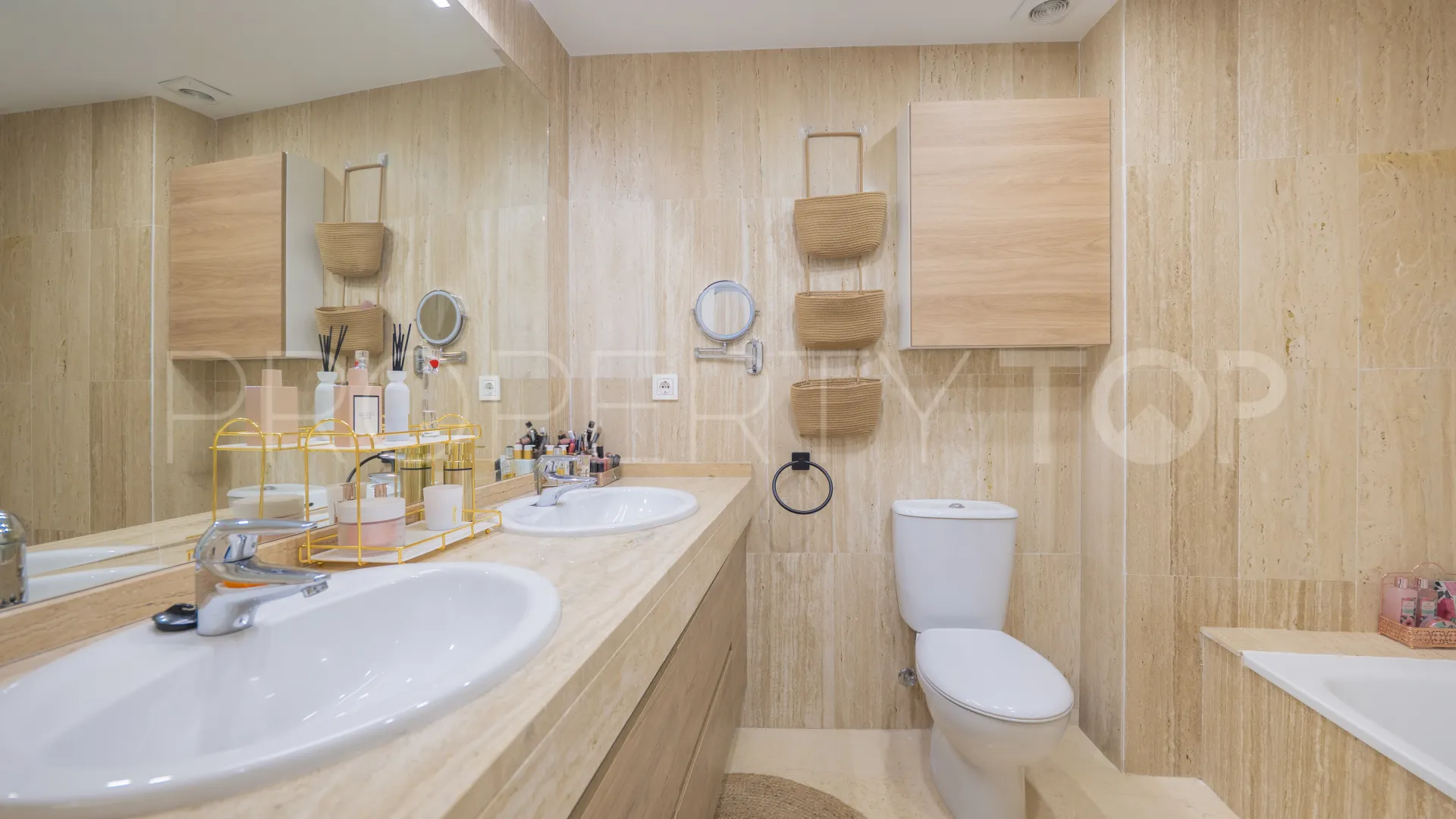 2 bedrooms apartment for sale in Elviria
