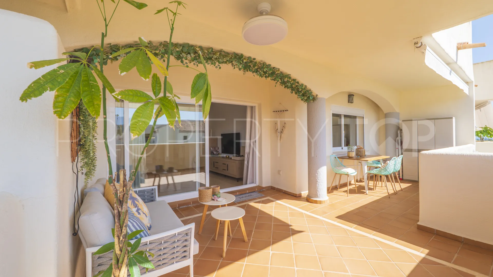 2 bedrooms apartment for sale in Elviria