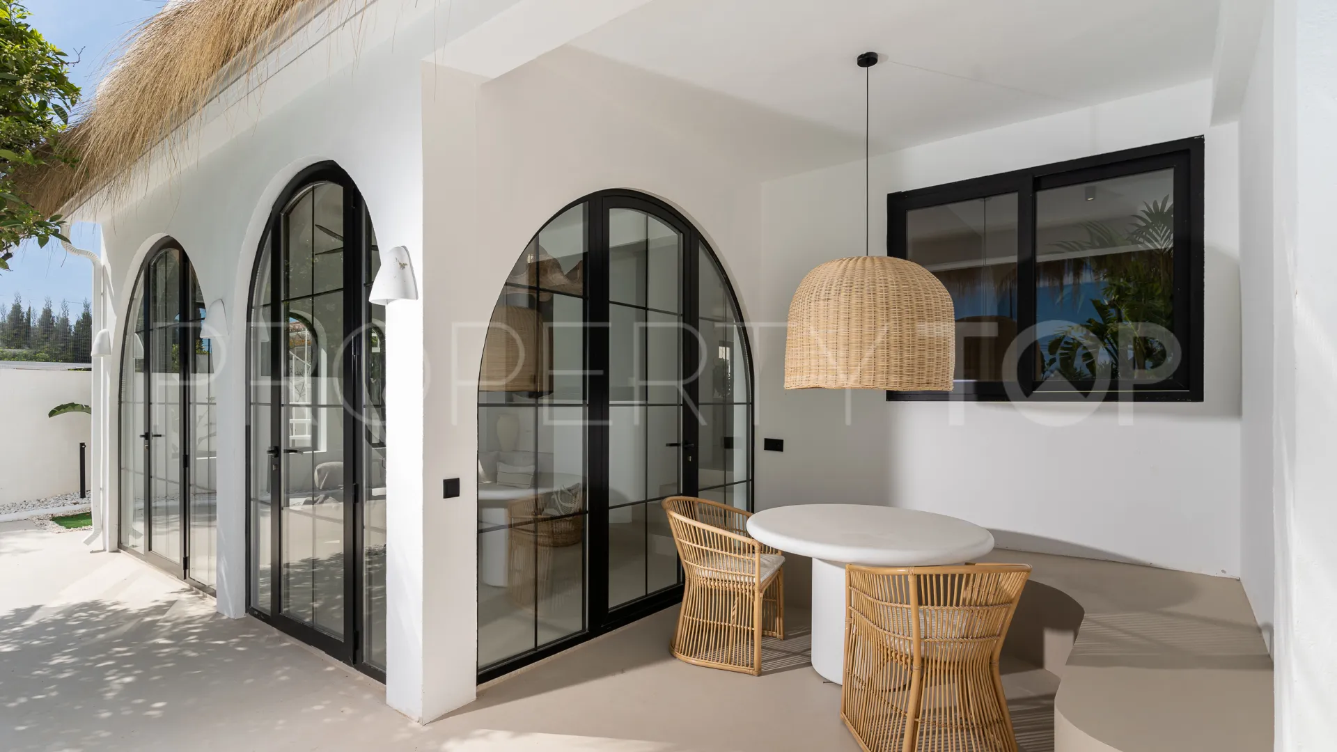 Se vende villa en El Pinillo