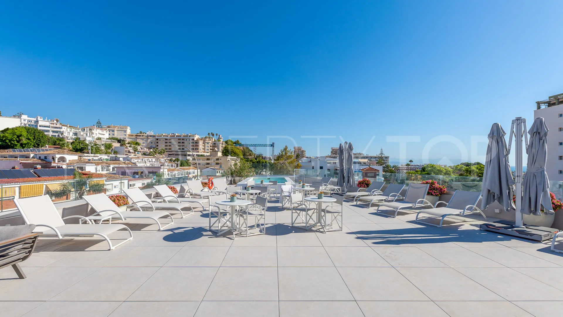 1 bedroom La Carihuela apartment for sale