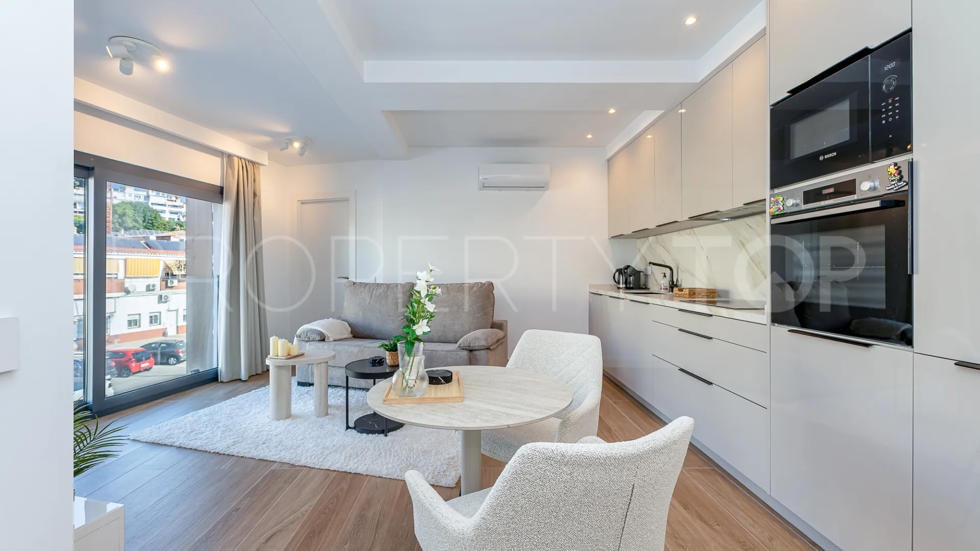 1 bedroom La Carihuela apartment for sale