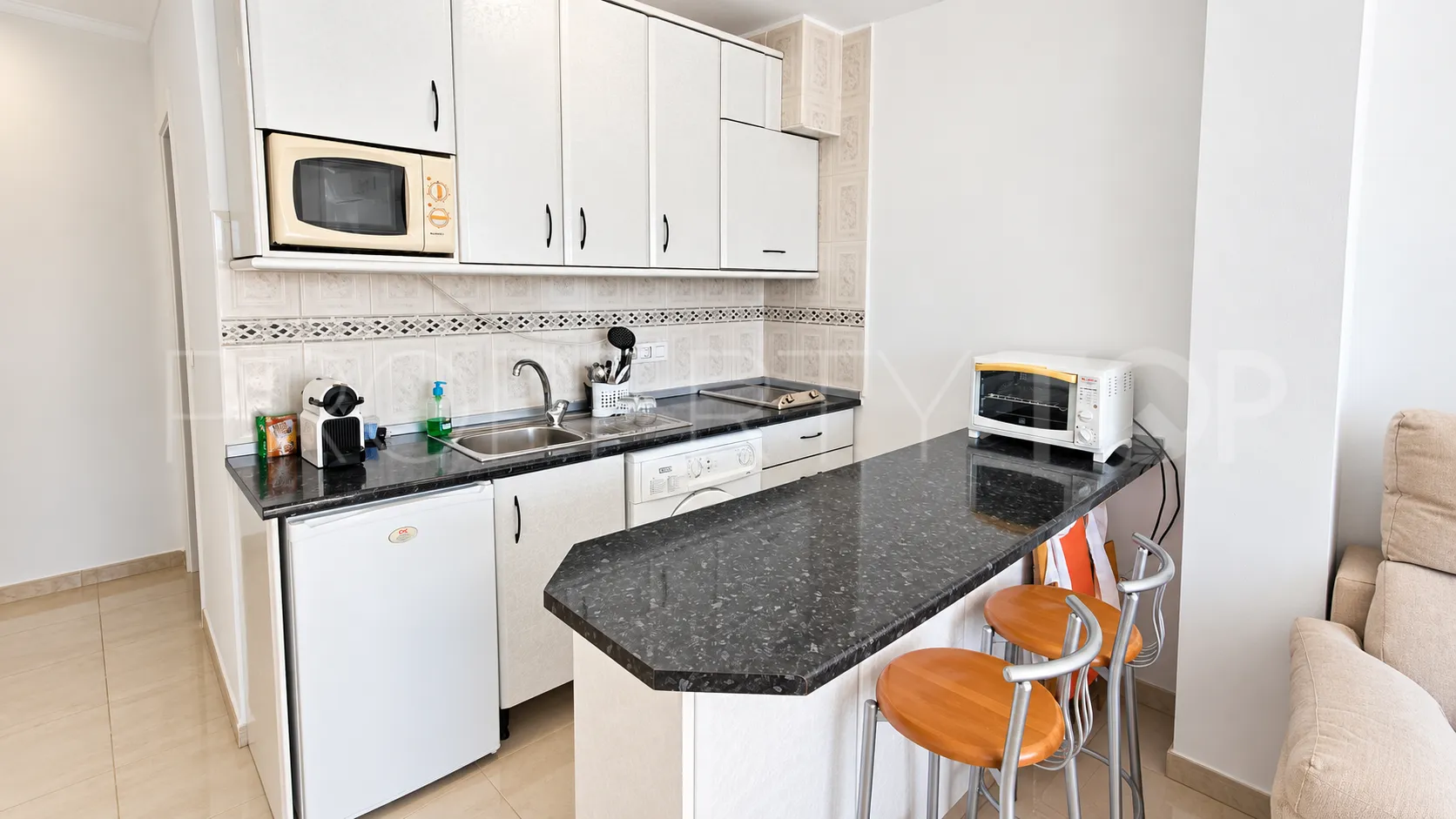 For sale studio in La Carihuela