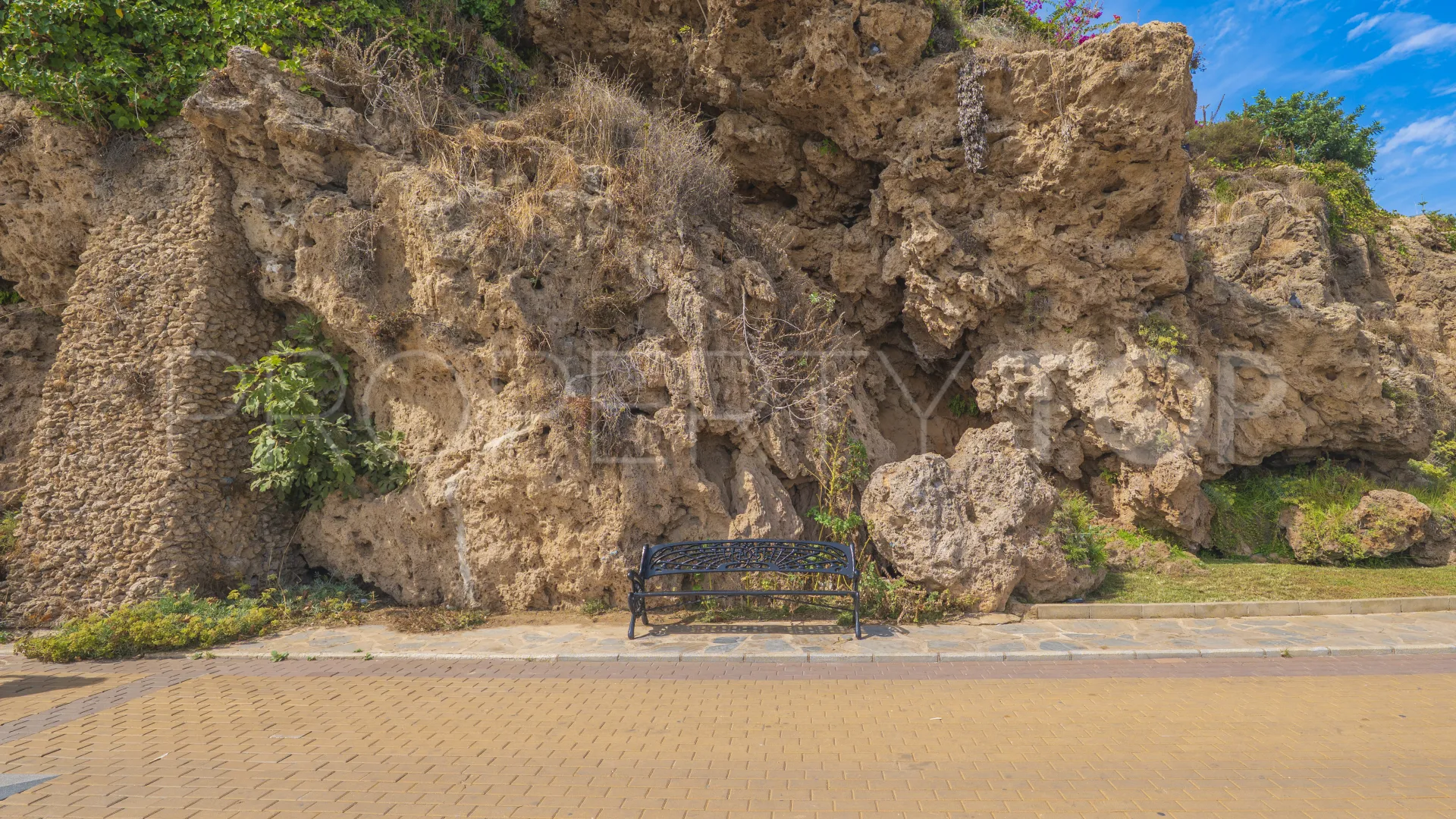 For sale studio in Bajondillo with 1 bedroom