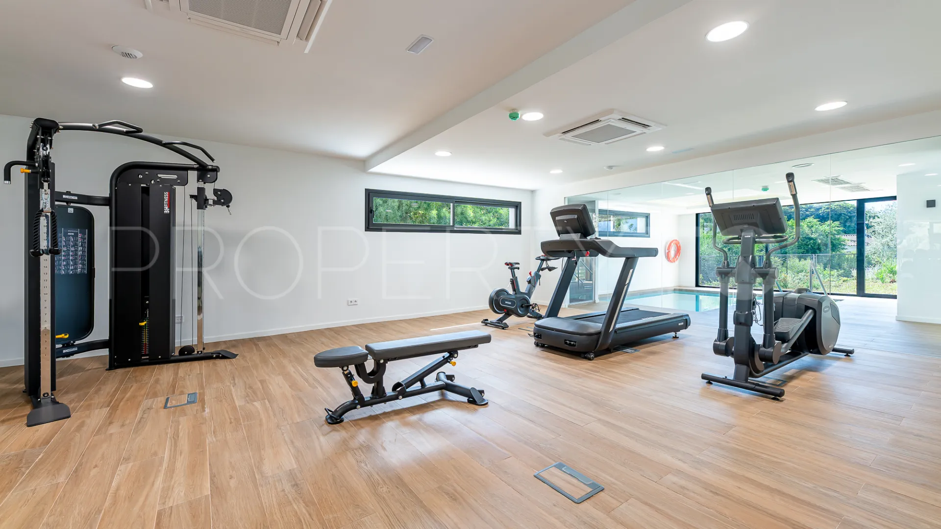 For sale penthouse in El Higueron with 2 bedrooms