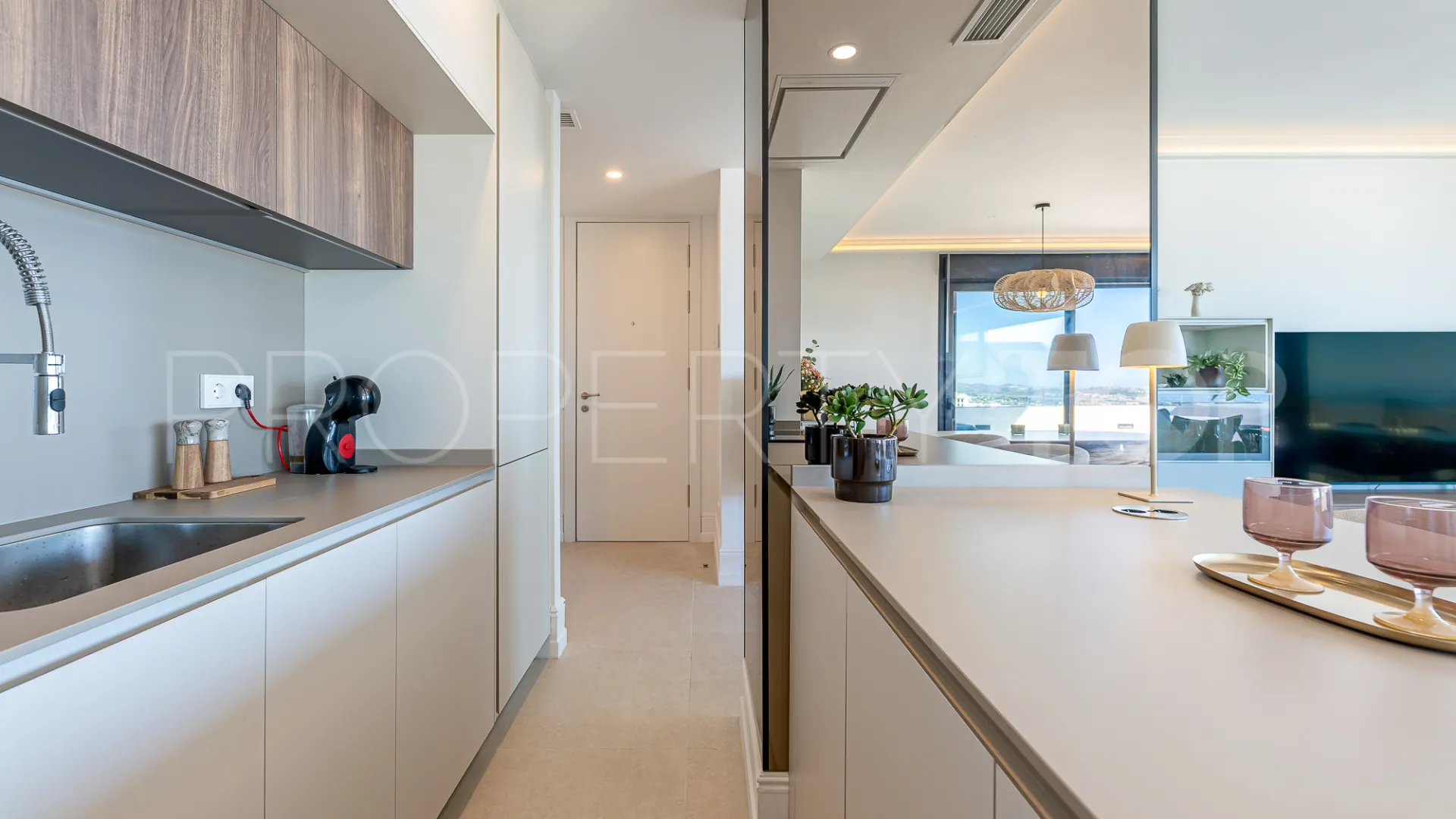 For sale penthouse in El Higueron with 2 bedrooms