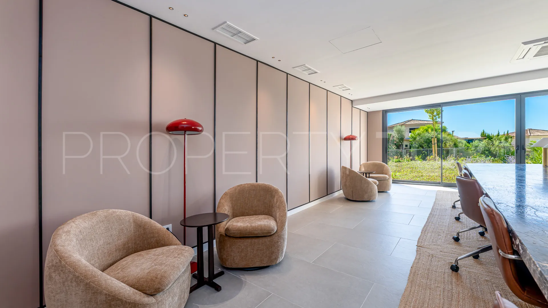 For sale penthouse in El Higueron with 2 bedrooms