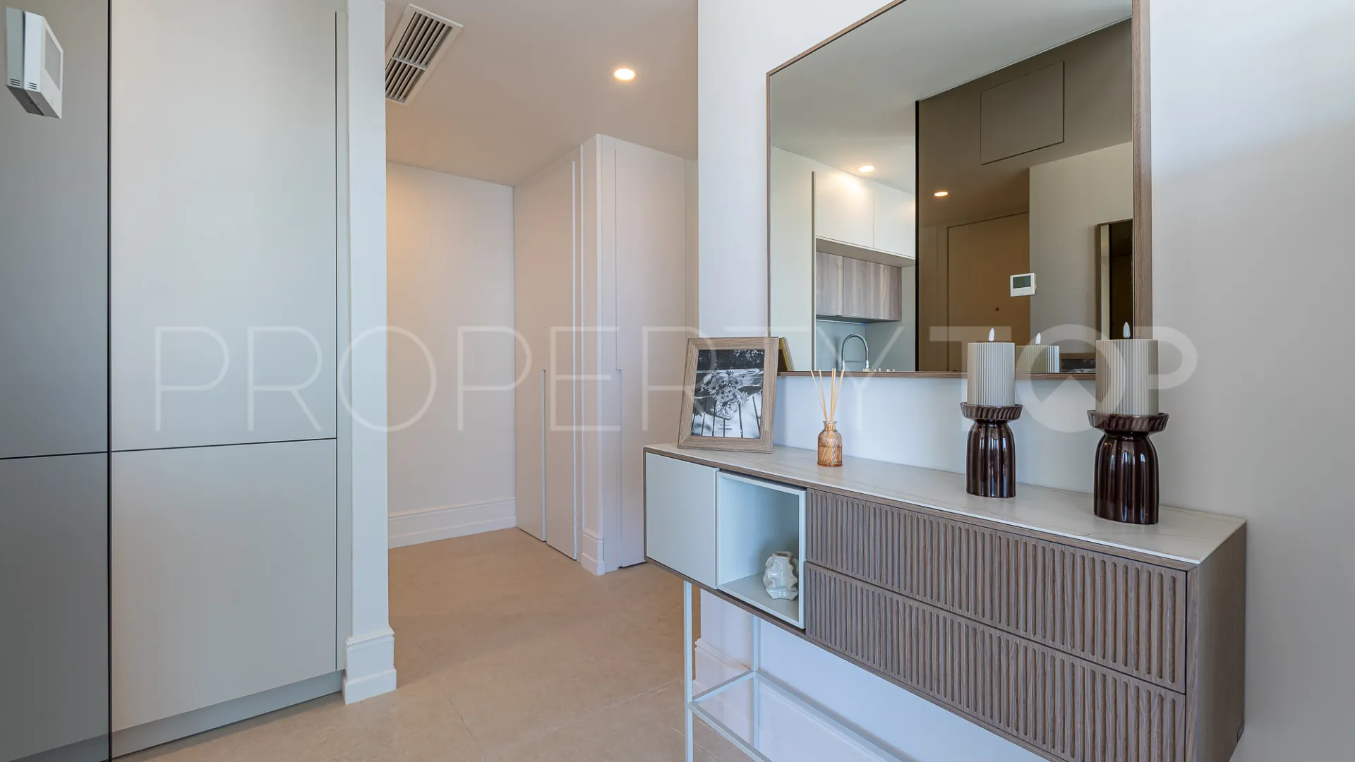 For sale penthouse in El Higueron with 2 bedrooms