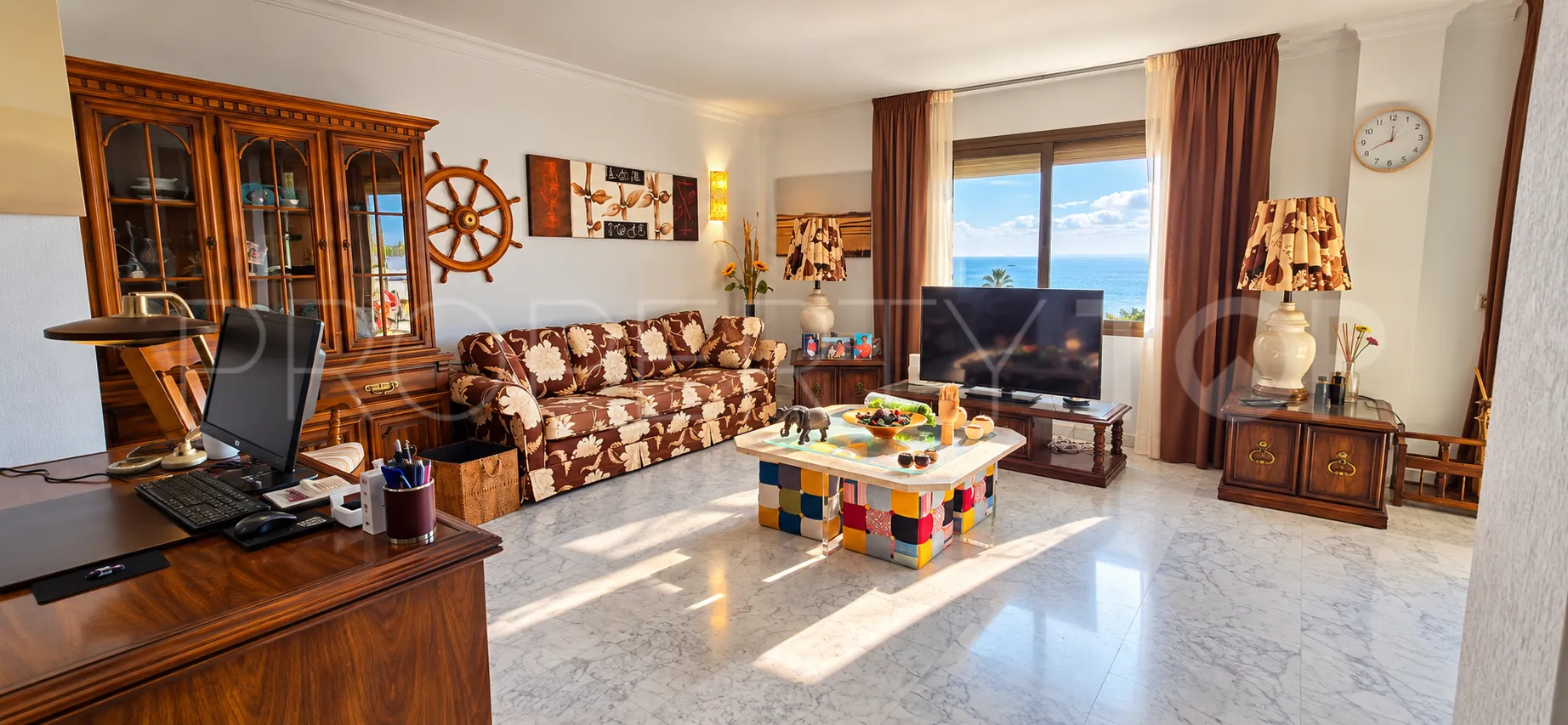 Penthouse for sale in La Carihuela with 4 bedrooms