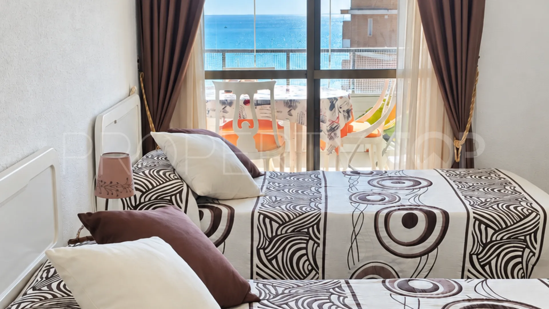 Penthouse for sale in La Carihuela with 4 bedrooms