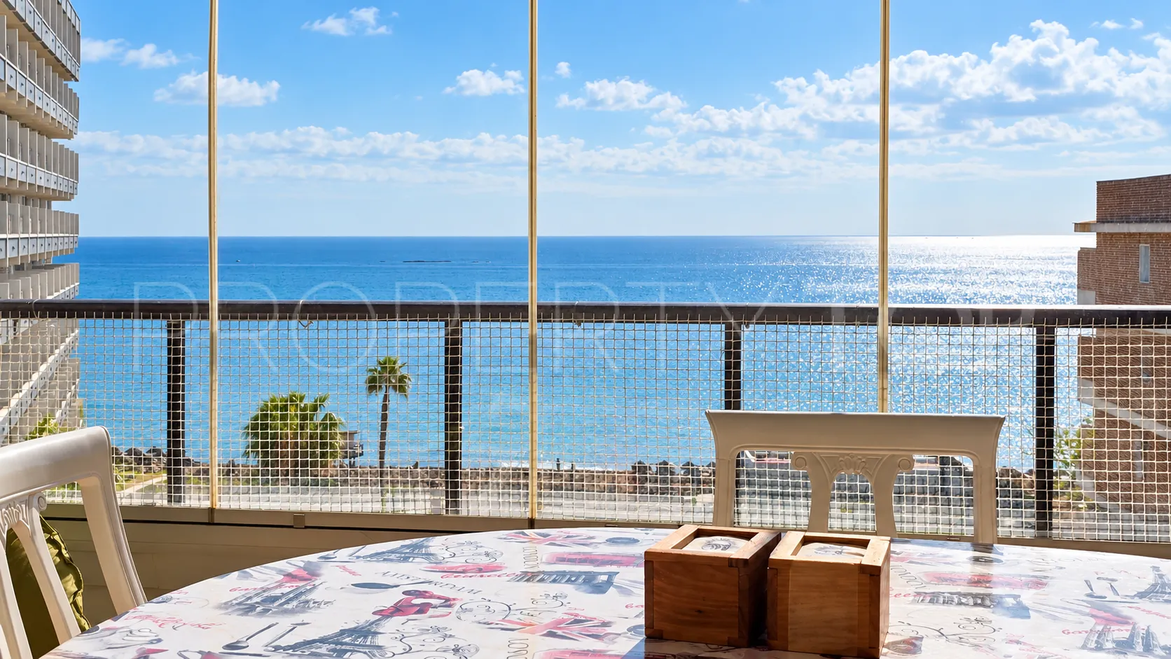 Penthouse for sale in La Carihuela with 4 bedrooms