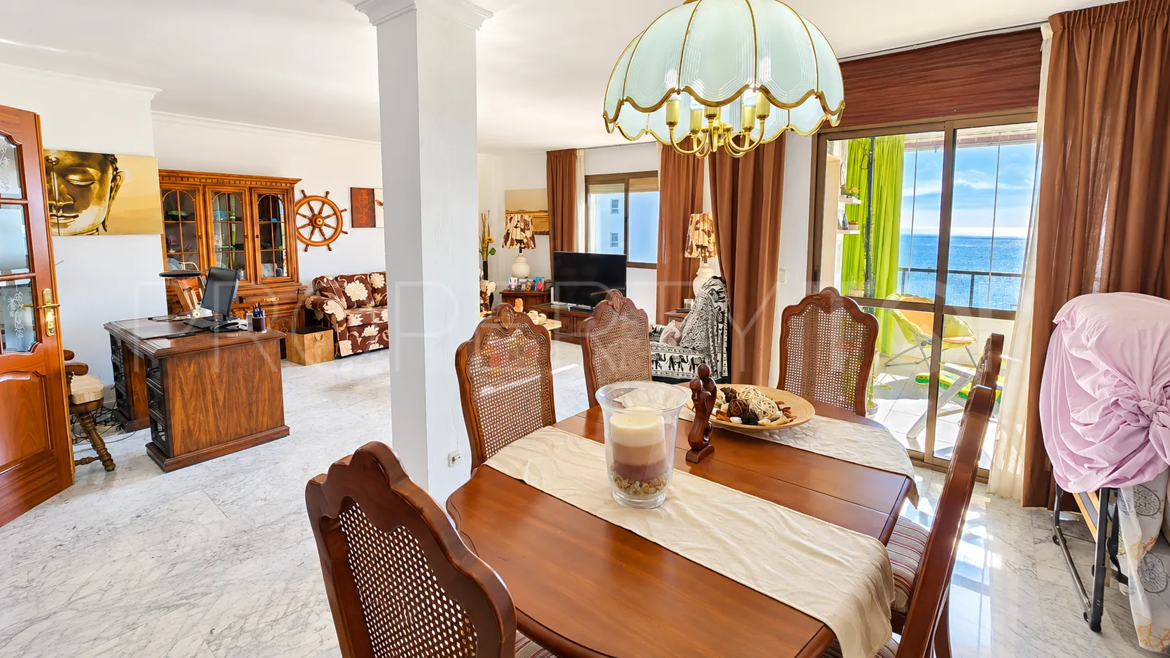 Penthouse for sale in La Carihuela with 4 bedrooms