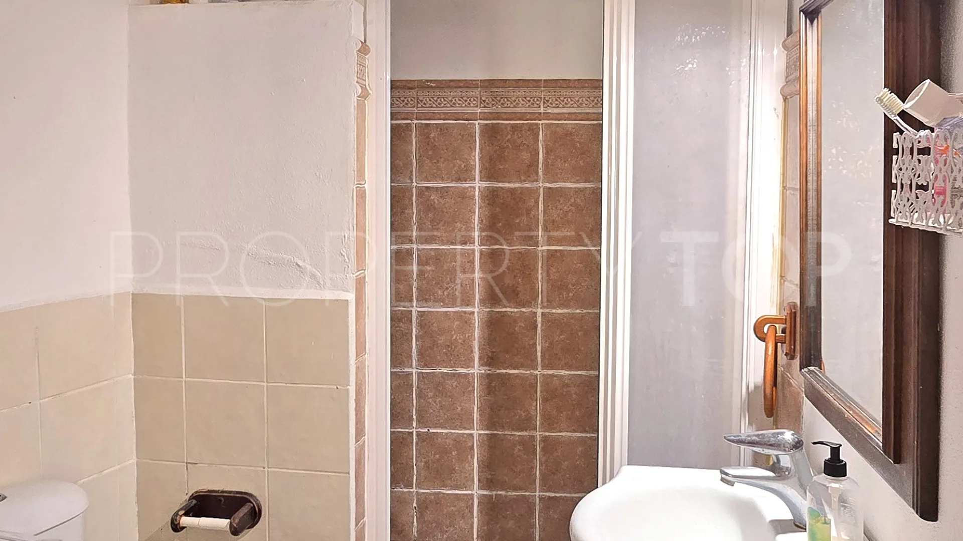 Comprar casa de 6 dormitorios en Montemar
