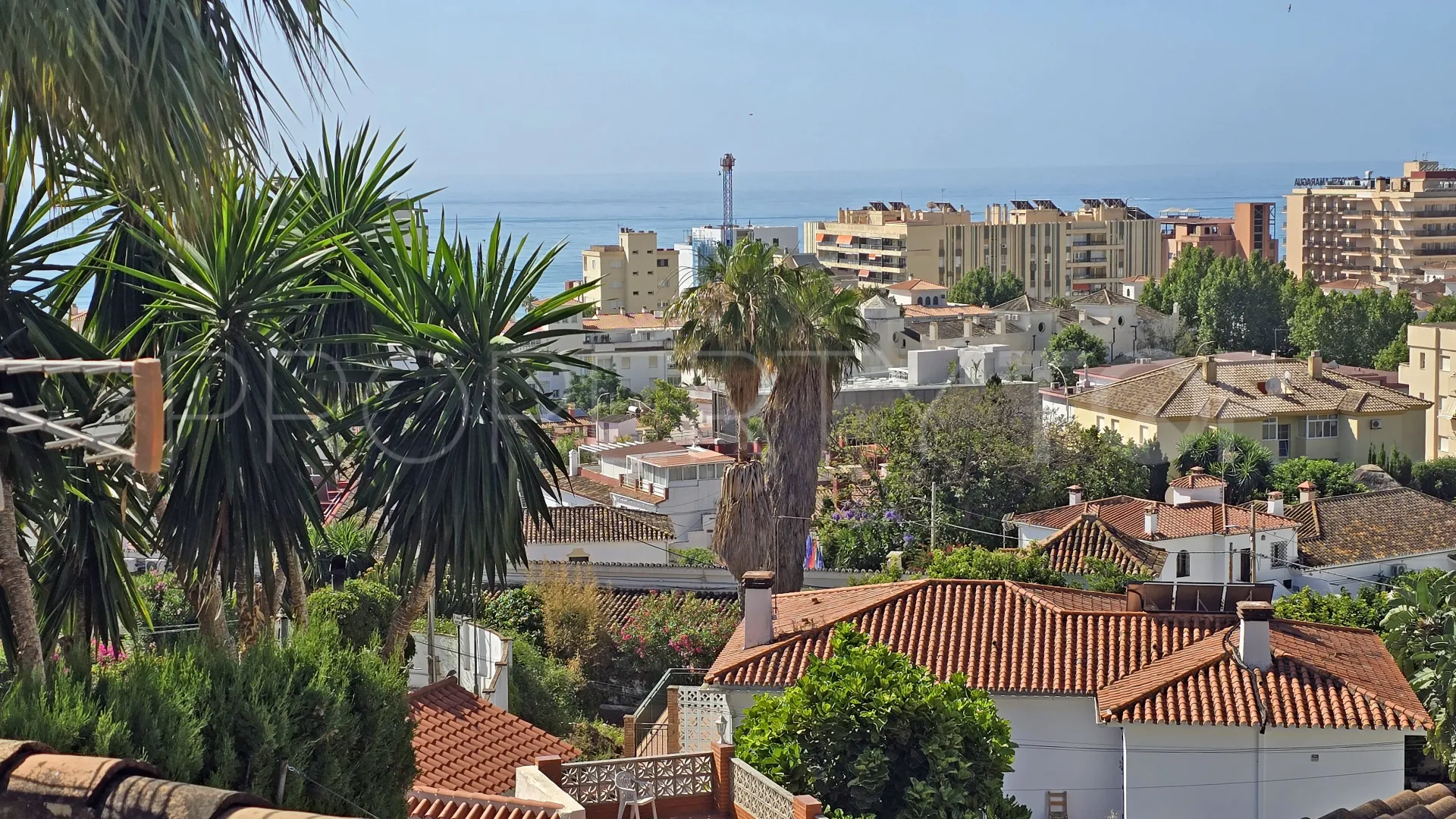 Comprar casa de 6 dormitorios en Montemar