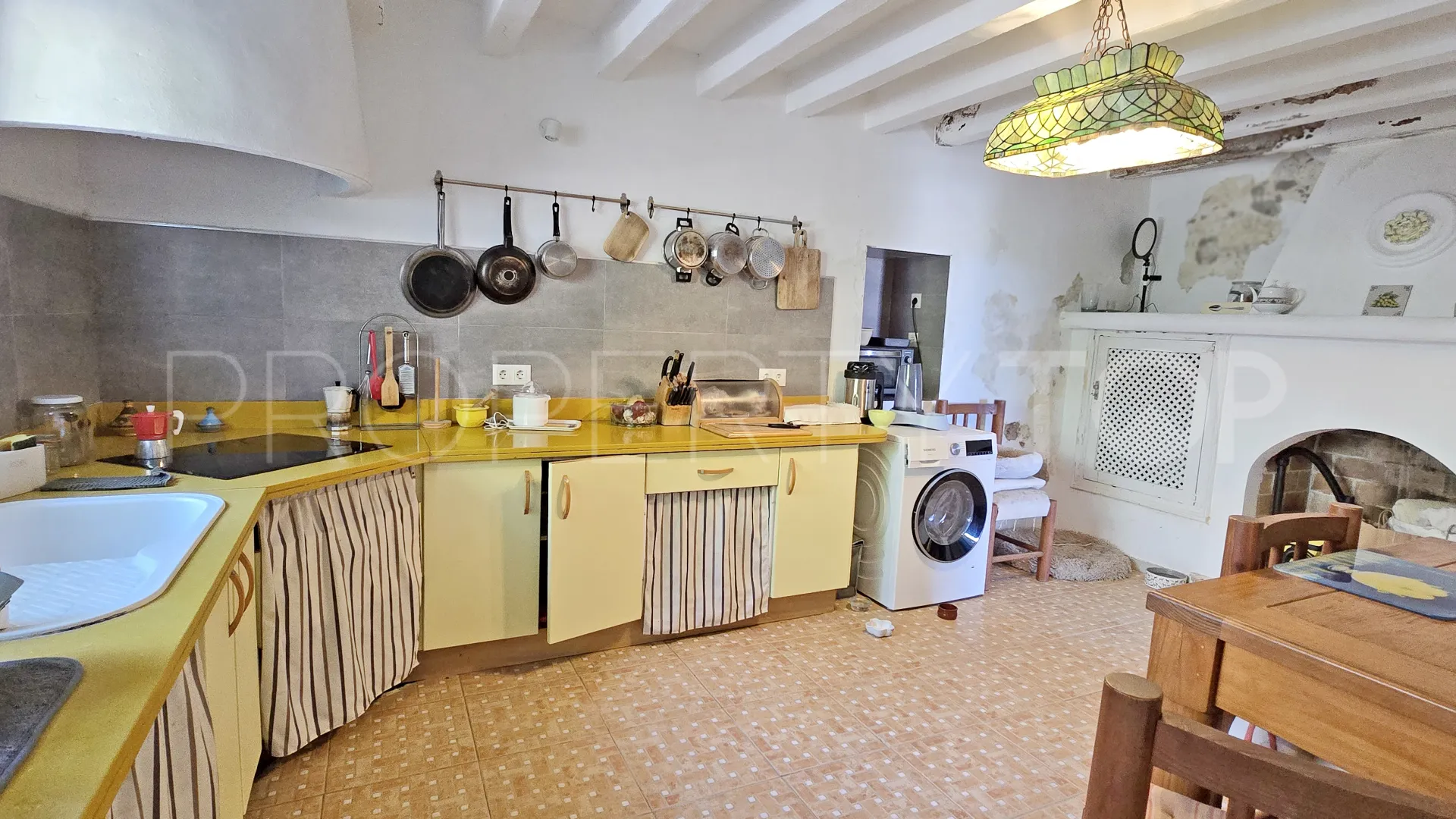 Comprar casa de 6 dormitorios en Montemar
