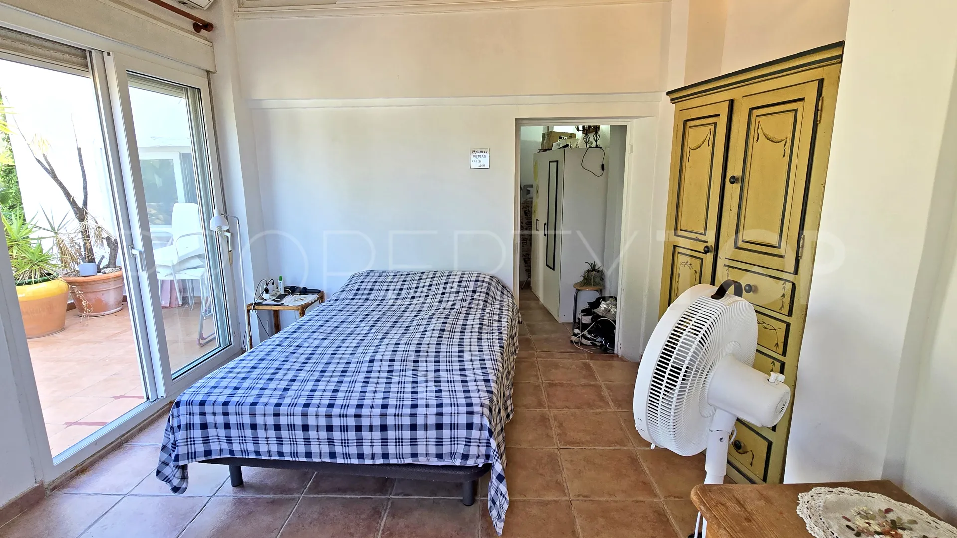 Comprar casa de 6 dormitorios en Montemar