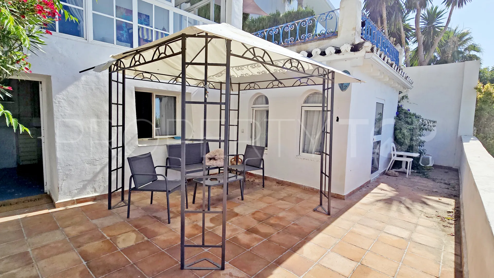 Comprar casa de 6 dormitorios en Montemar