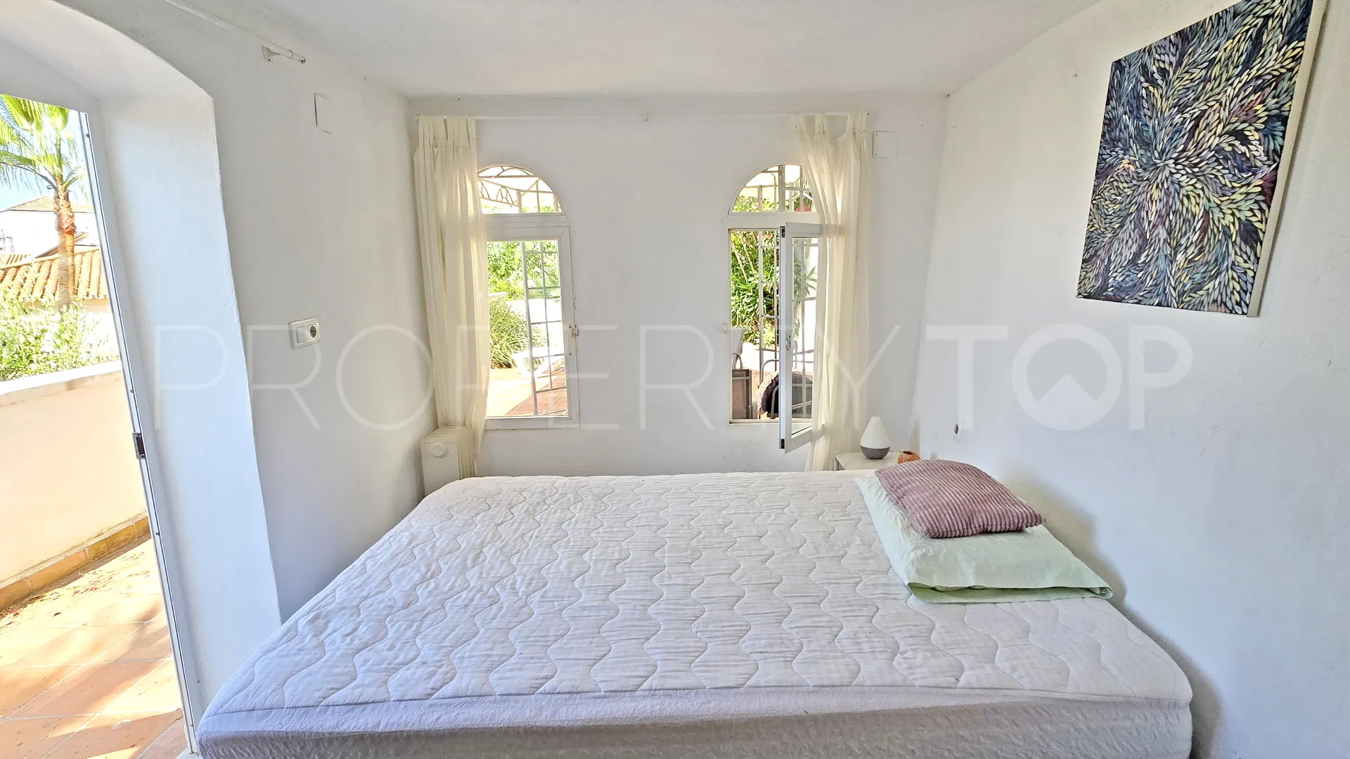 Comprar casa de 6 dormitorios en Montemar