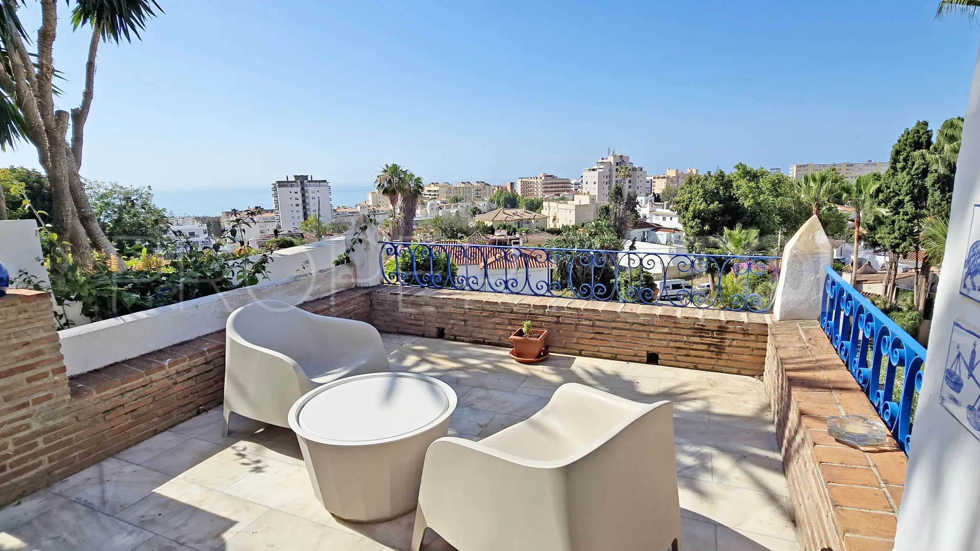 Comprar casa de 6 dormitorios en Montemar