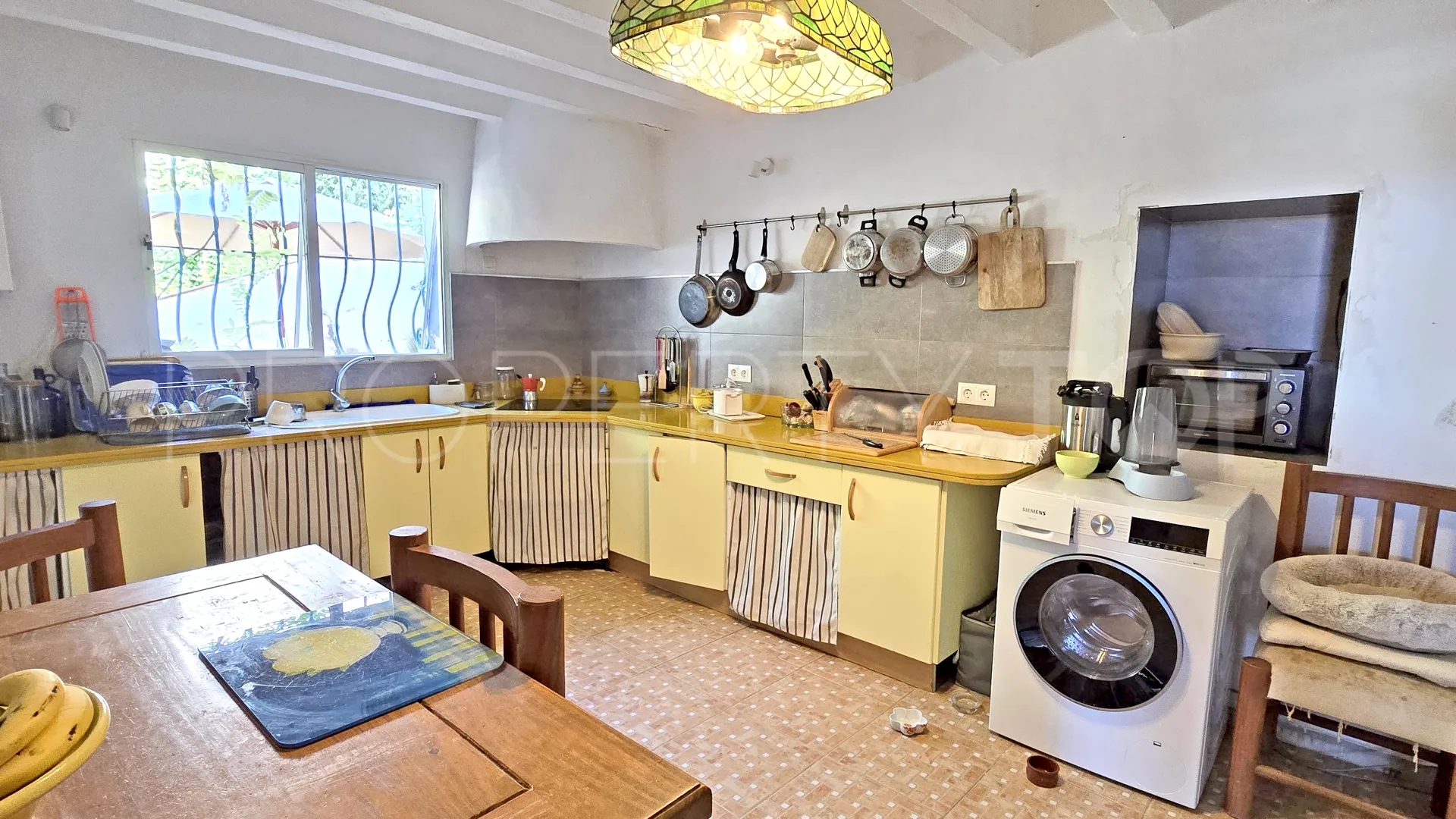 Comprar casa de 6 dormitorios en Montemar