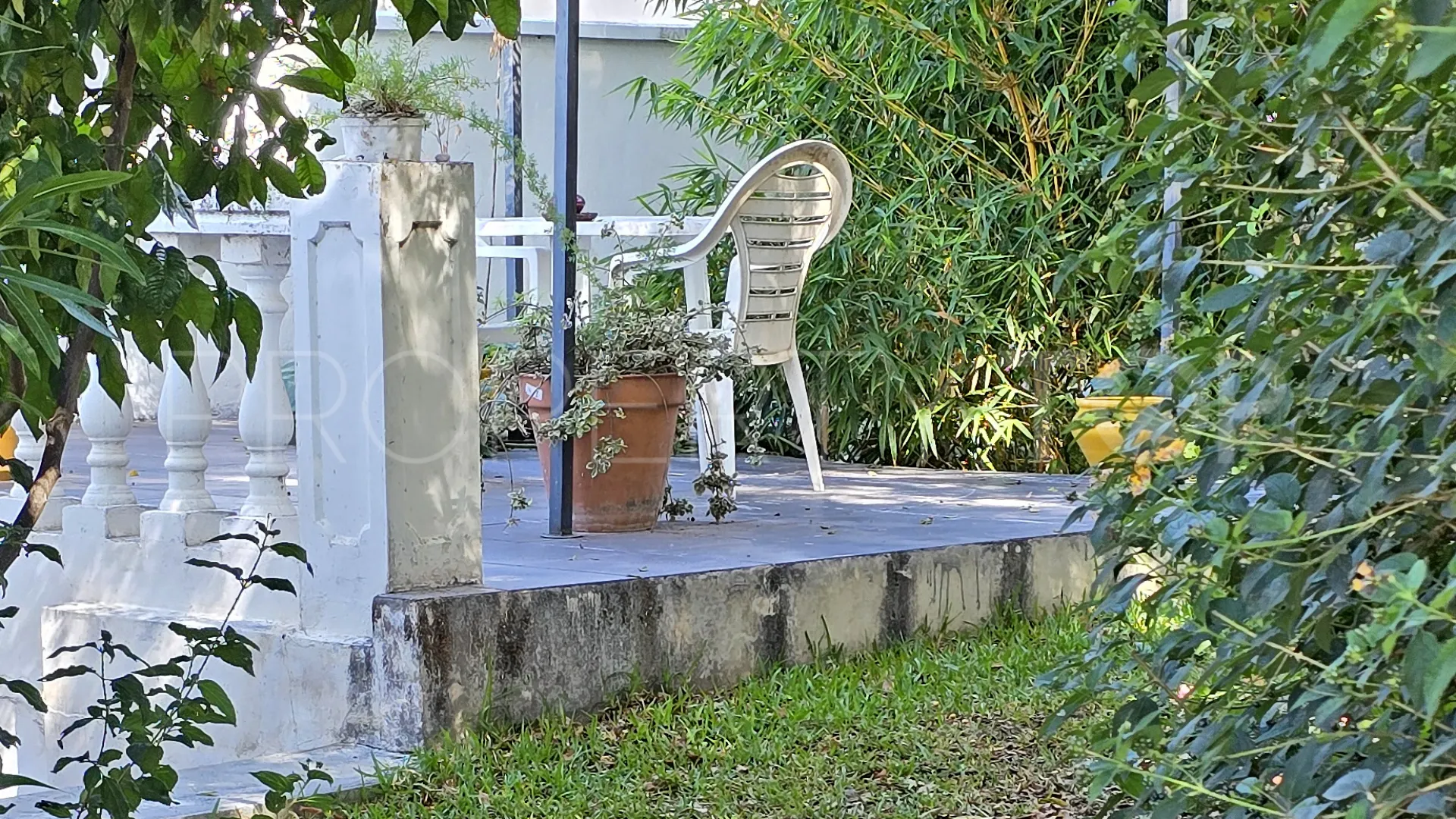 Comprar casa de 6 dormitorios en Montemar