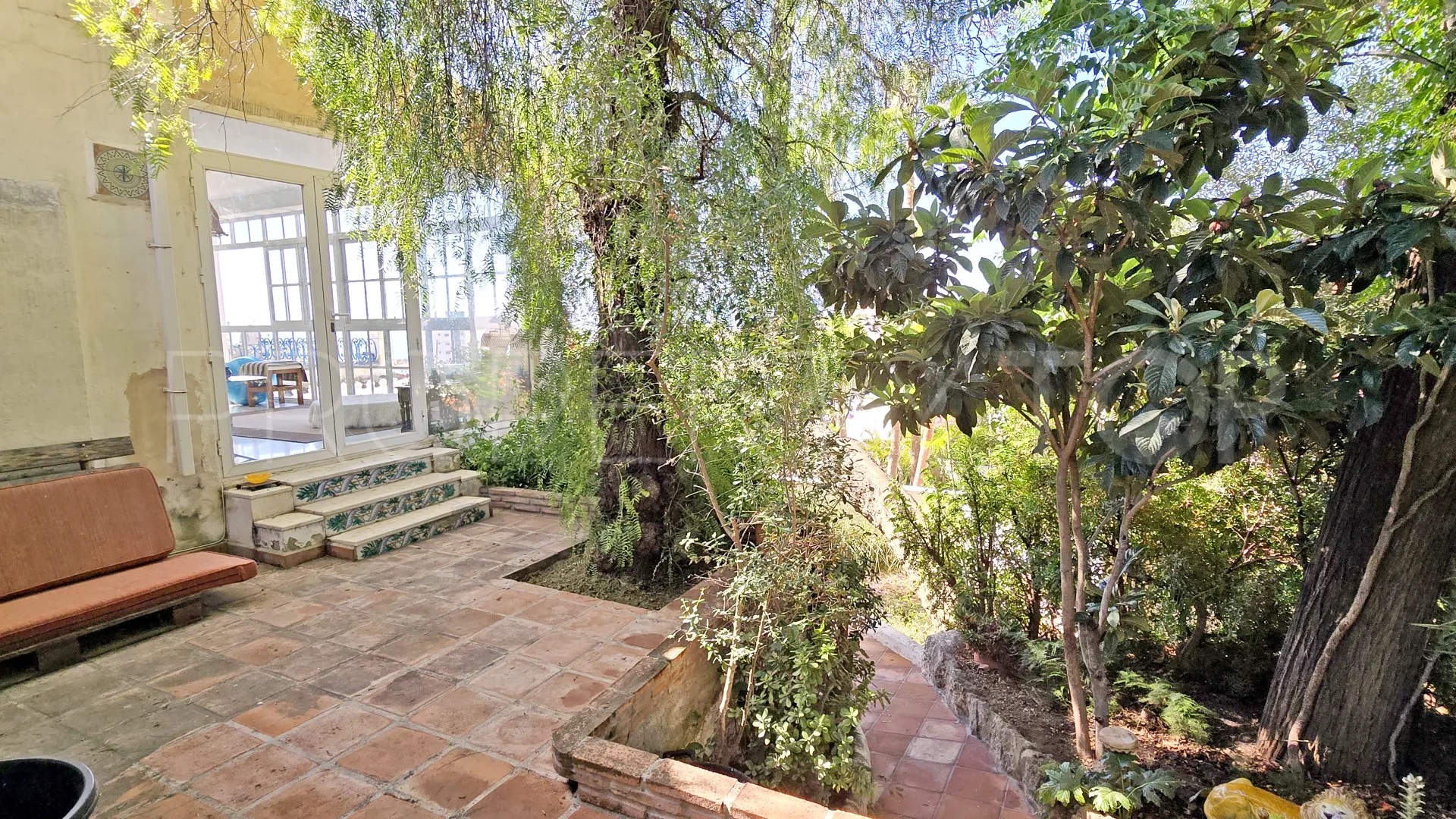 Comprar casa de 6 dormitorios en Montemar