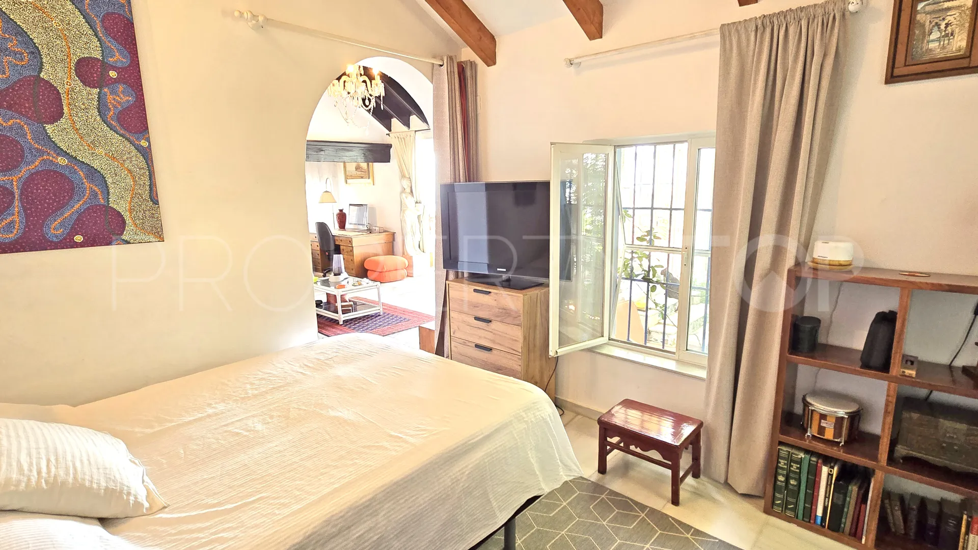 Comprar casa de 6 dormitorios en Montemar