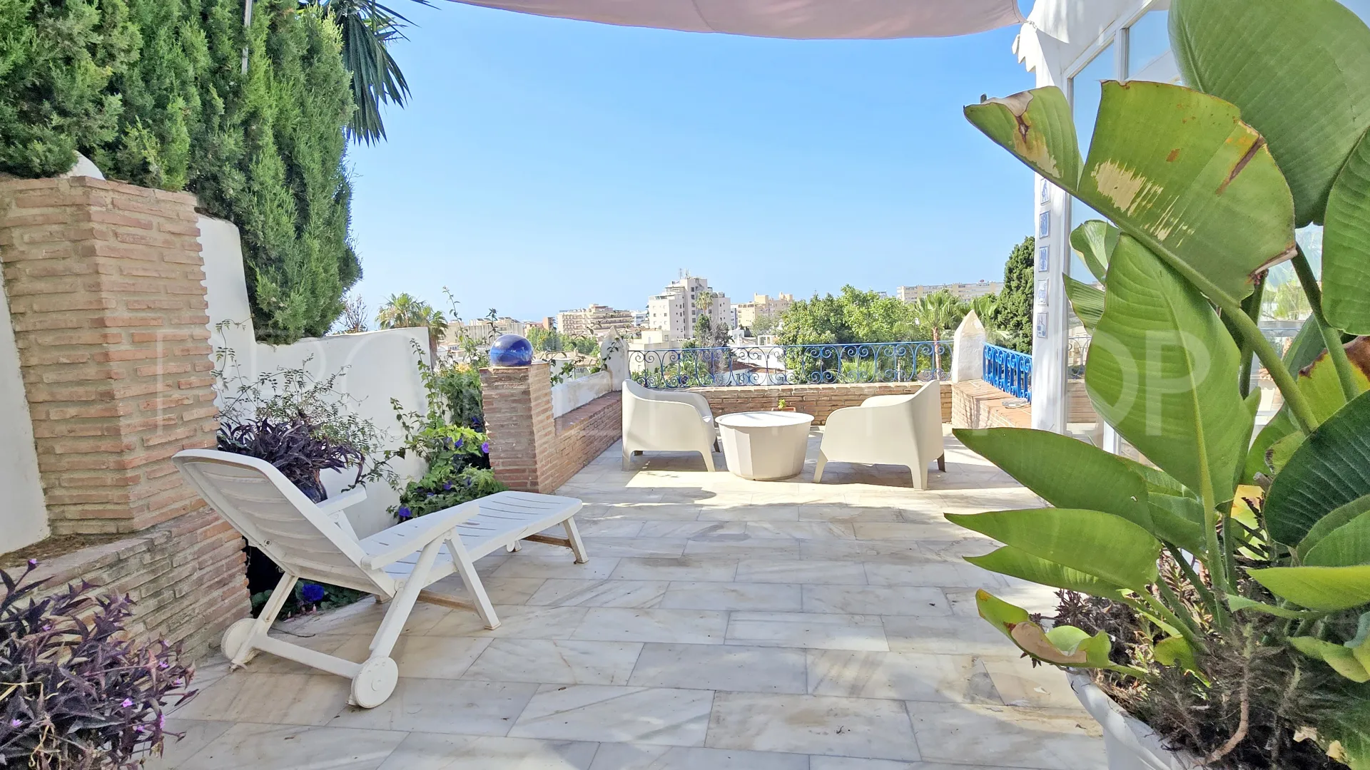 Comprar casa de 6 dormitorios en Montemar