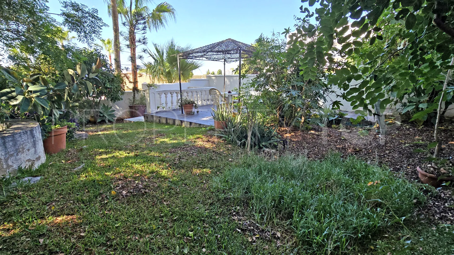 Comprar casa de 6 dormitorios en Montemar