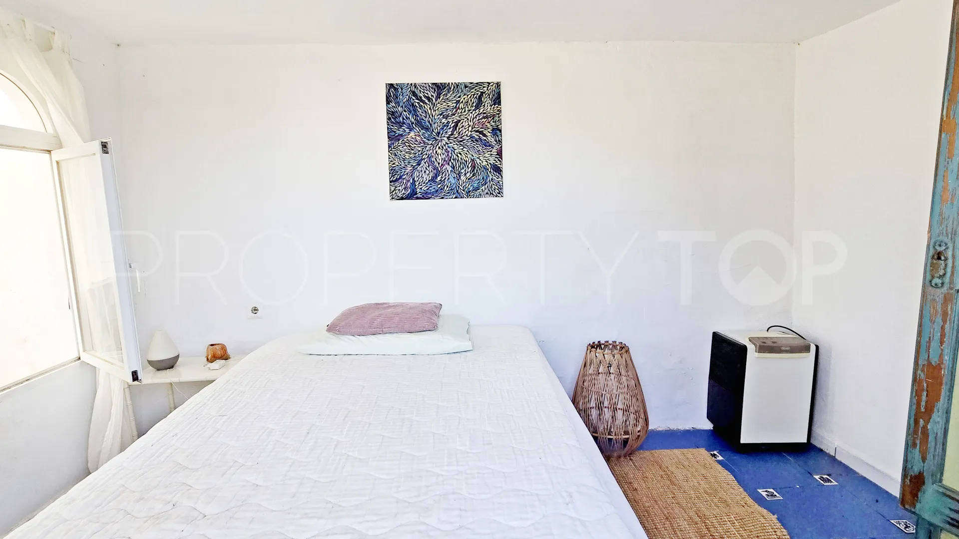 Comprar casa de 6 dormitorios en Montemar