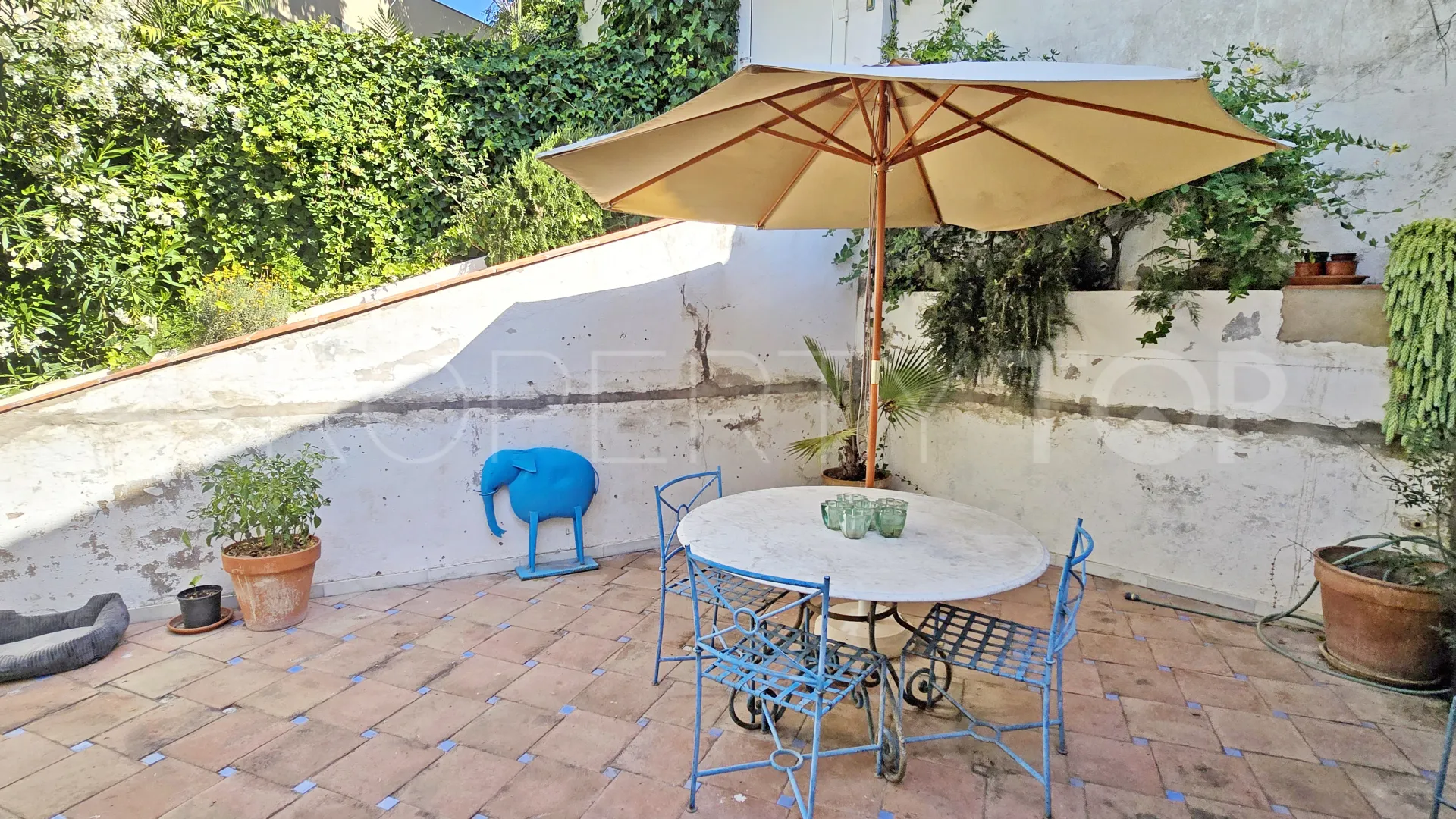 Comprar casa de 6 dormitorios en Montemar