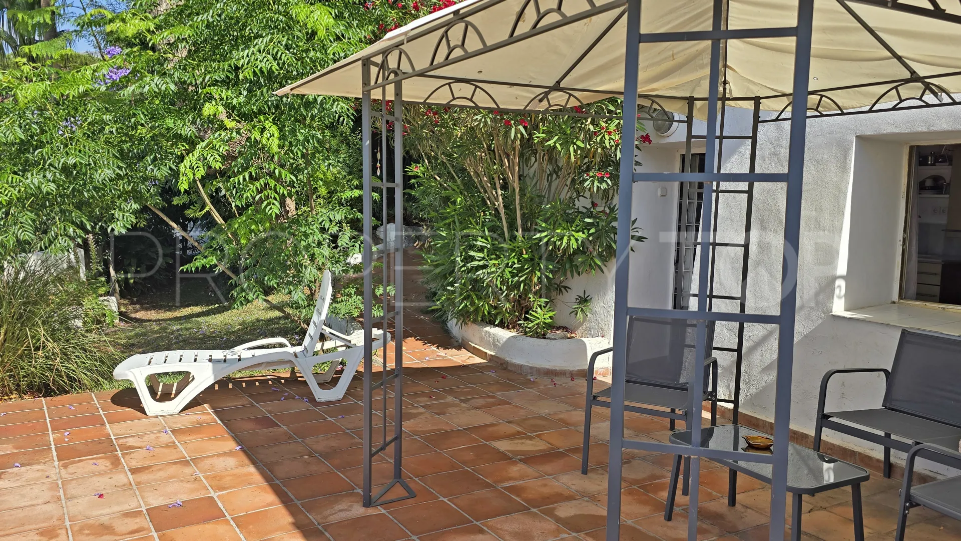 Comprar casa de 6 dormitorios en Montemar